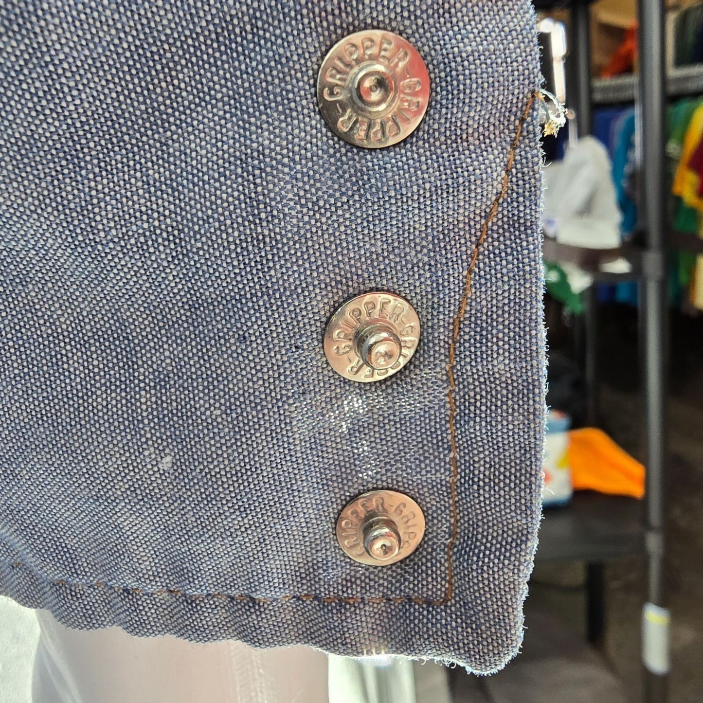 Vintage 1970s Wrangler "Balloon CREW" Pearl Snap Chambray Western Denim Shirt- S