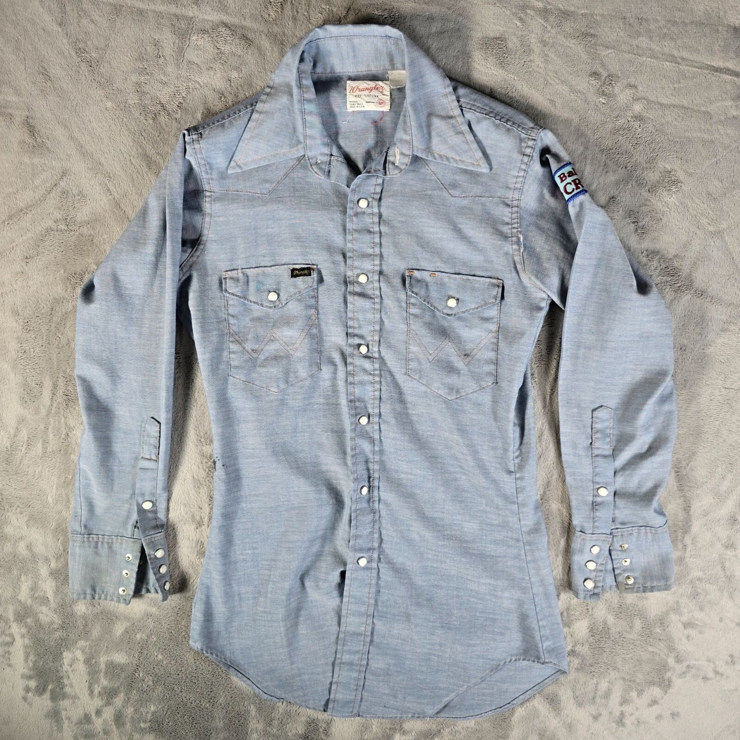 Vintage 1970s Wrangler "Balloon CREW" Pearl Snap Chambray Western Denim Shirt- S