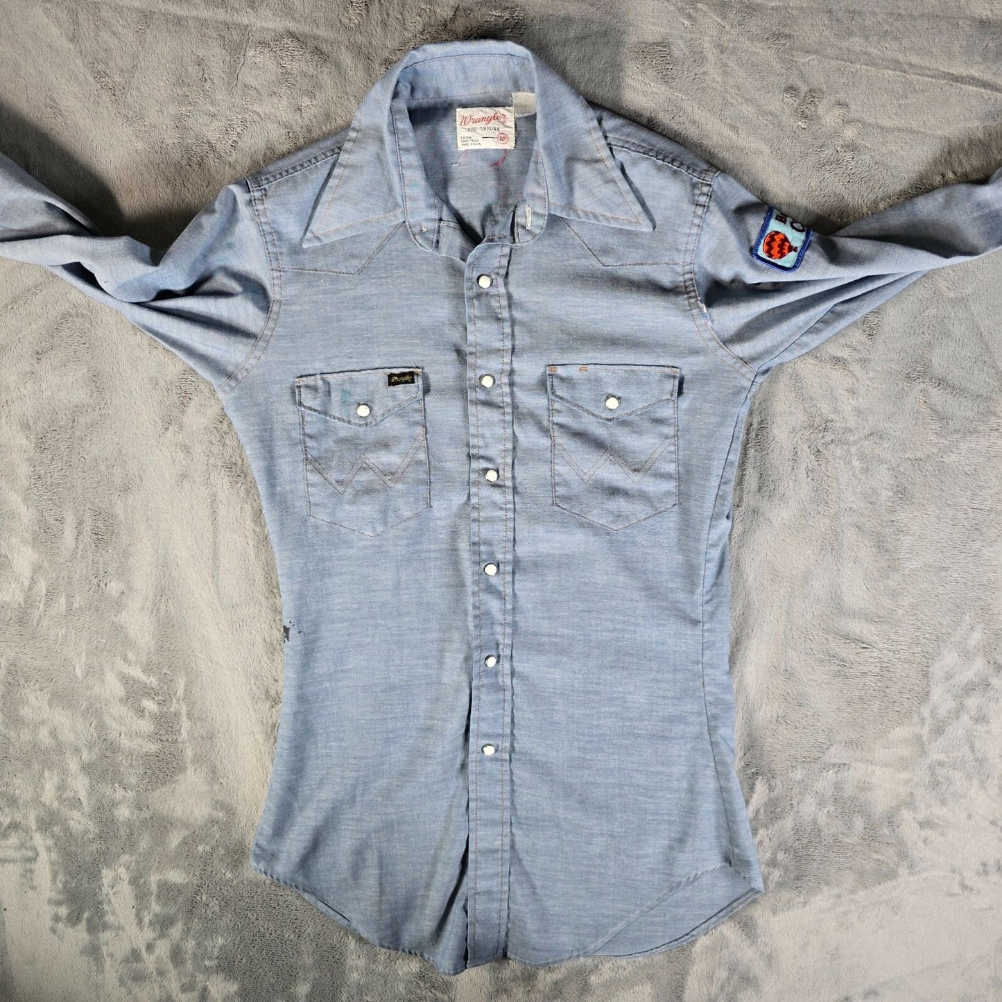 Vintage 1970s Wrangler "Balloon CREW" Pearl Snap Chambray Western Denim Shirt- S