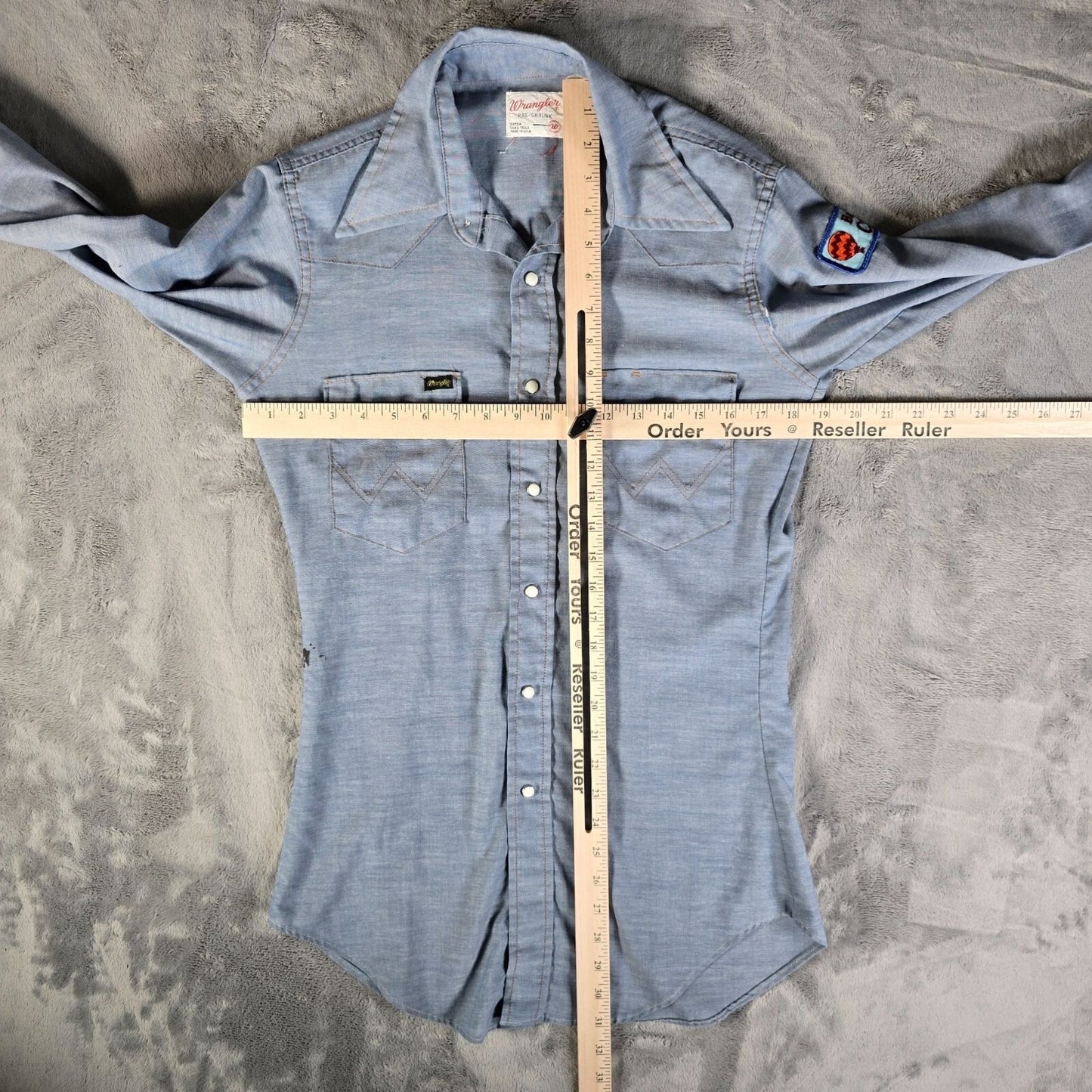 Vintage 1970s Wrangler "Balloon CREW" Pearl Snap Chambray Western Denim Shirt- S