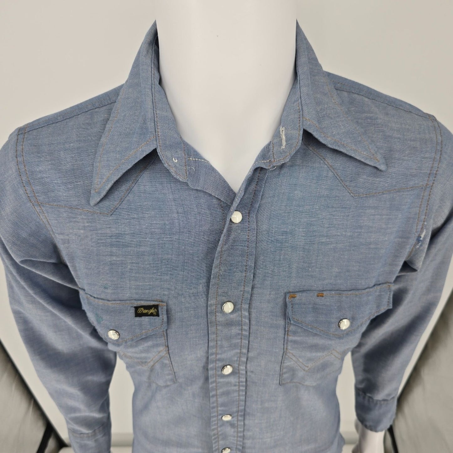 Vintage 1970s Wrangler "Balloon CREW" Pearl Snap Chambray Western Denim Shirt- S