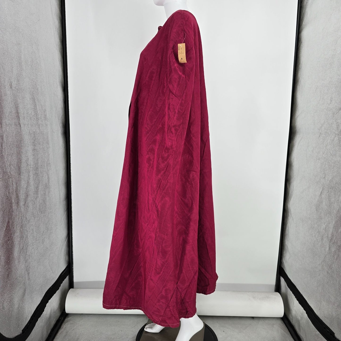 Vintage 1960s Handmade Cranberry Full-Length Moire Faille Cloak (One Size)