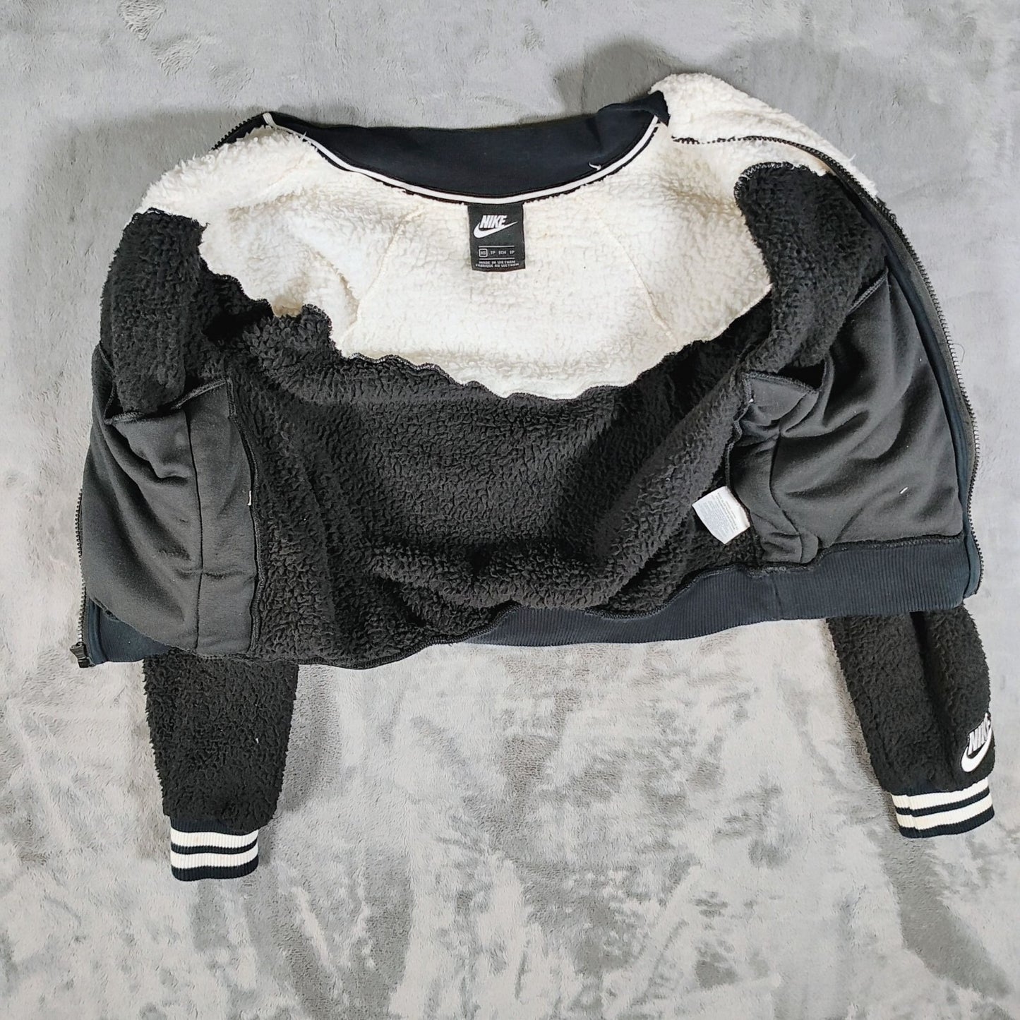 Nike Womens Sherpa Fleece Black and Whi Varsity Jacket XS Black & White Polyeste