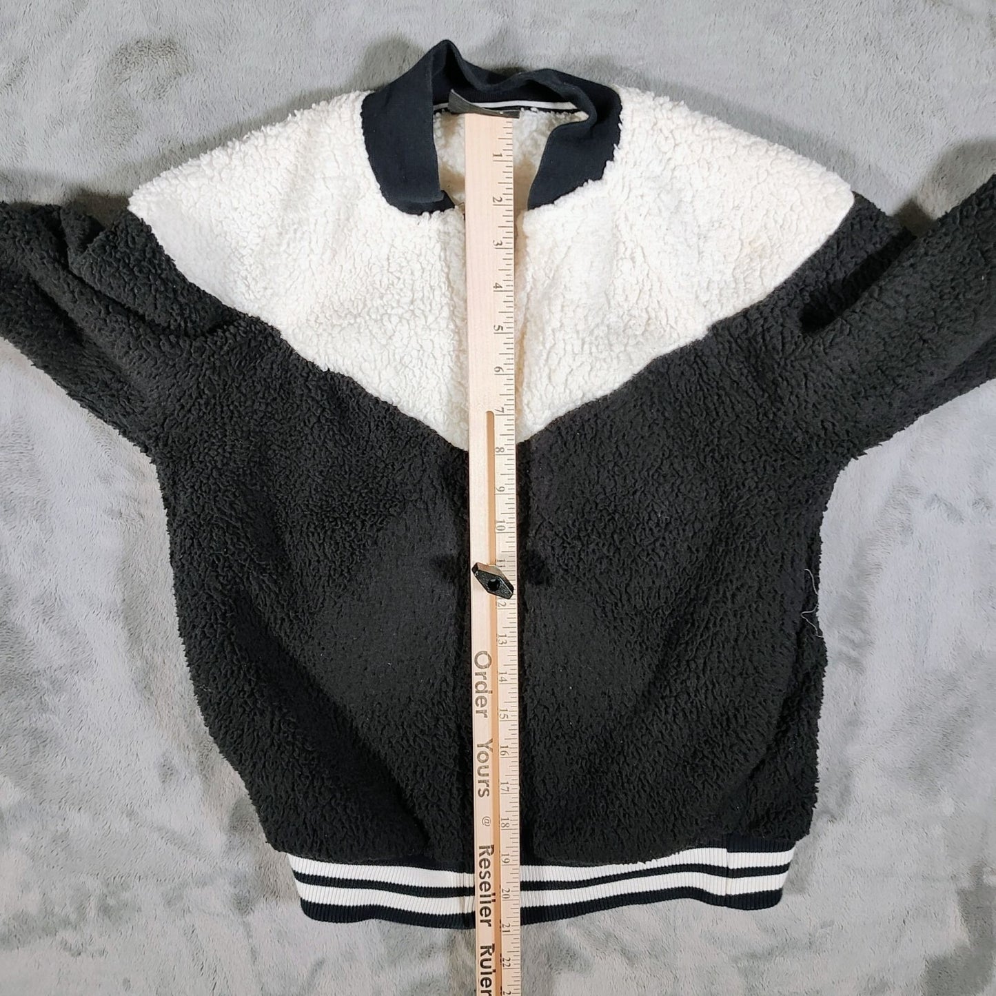 Nike Womens Sherpa Fleece Black and Whi Varsity Jacket XS Black & White Polyeste