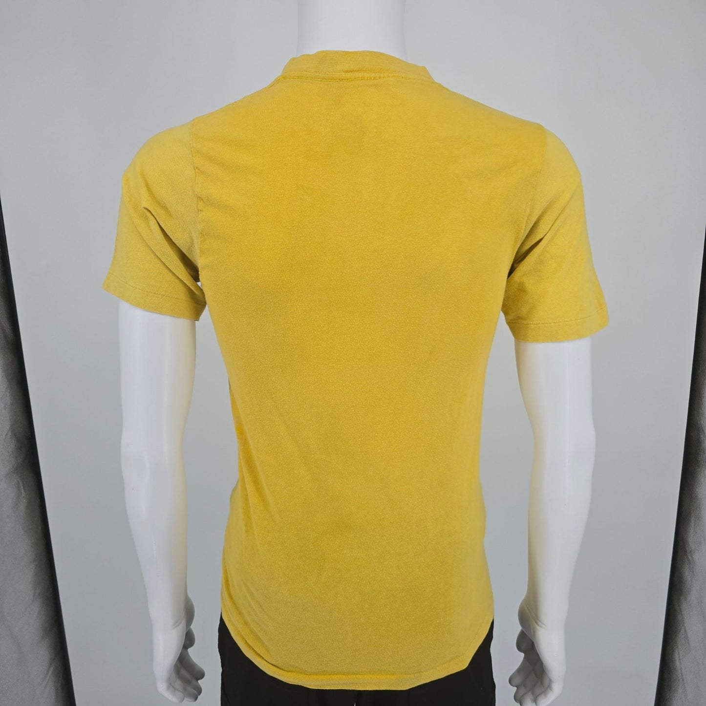 Vintage 1970s Belton Yellow "Refreshments" Movie Theater Marquee T-Shirt (XS/S)