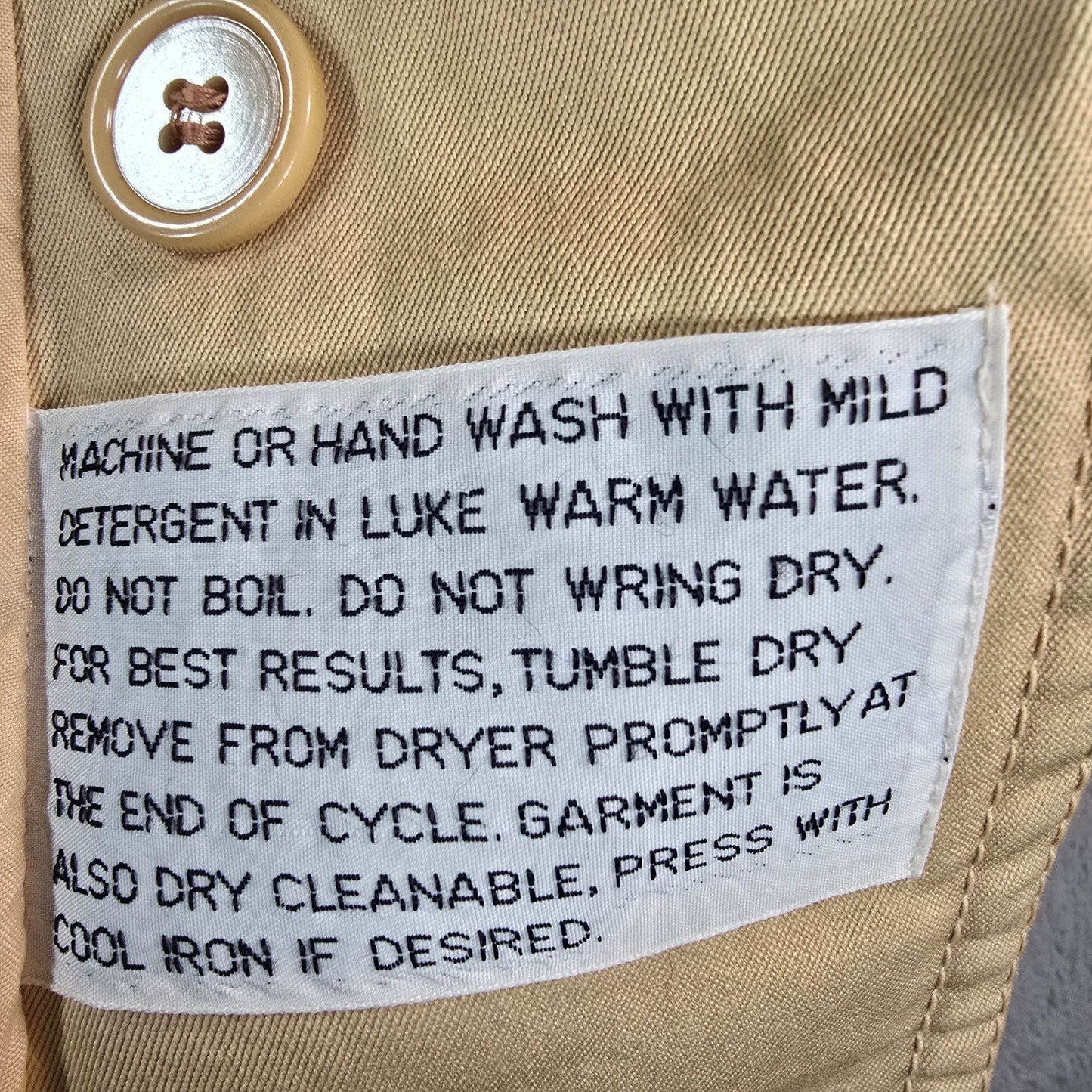 Vintage 1970s Misty Valley Women's Single-Breasted Beige/Khaki Trench Coat (S)