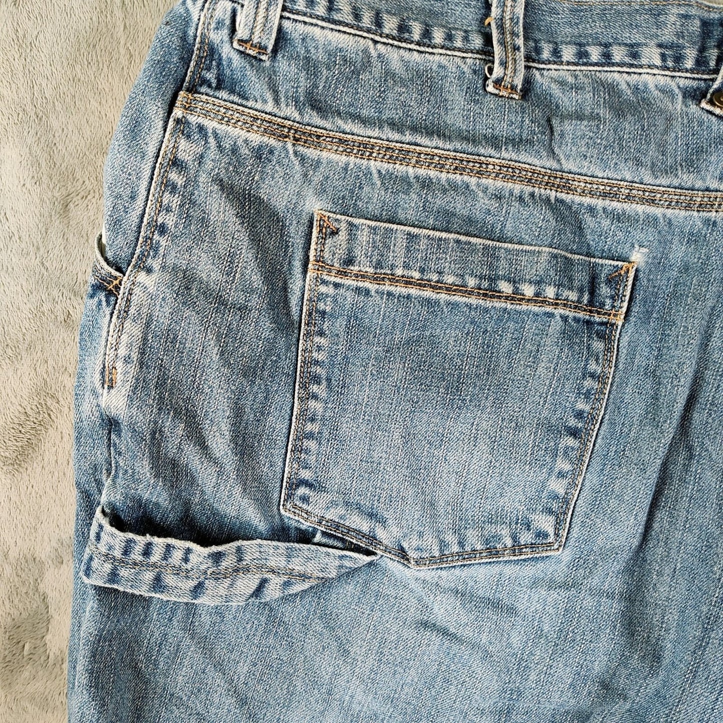 Old Navy 2009 Men's Loose Painter Blue Jean Denim Shorts (Size 36)