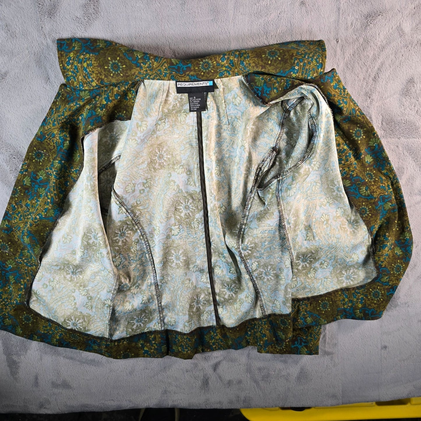 Vintage Y2K Requirements Women's Olive Green Floral Tapestry Print Blazer (S)