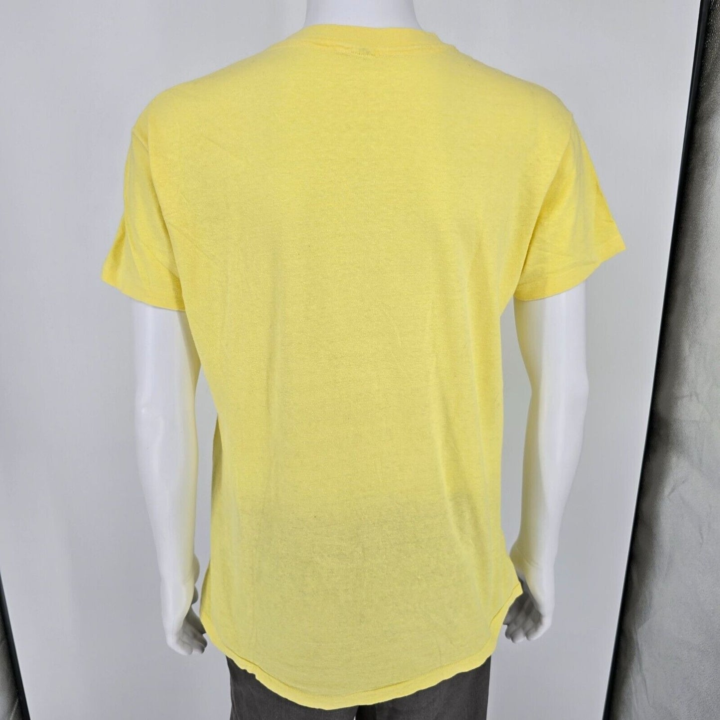 VERY RARE Vintage 1980 "I Moved the Spruce Goose" Yellow Graphic T-Shirt (M)