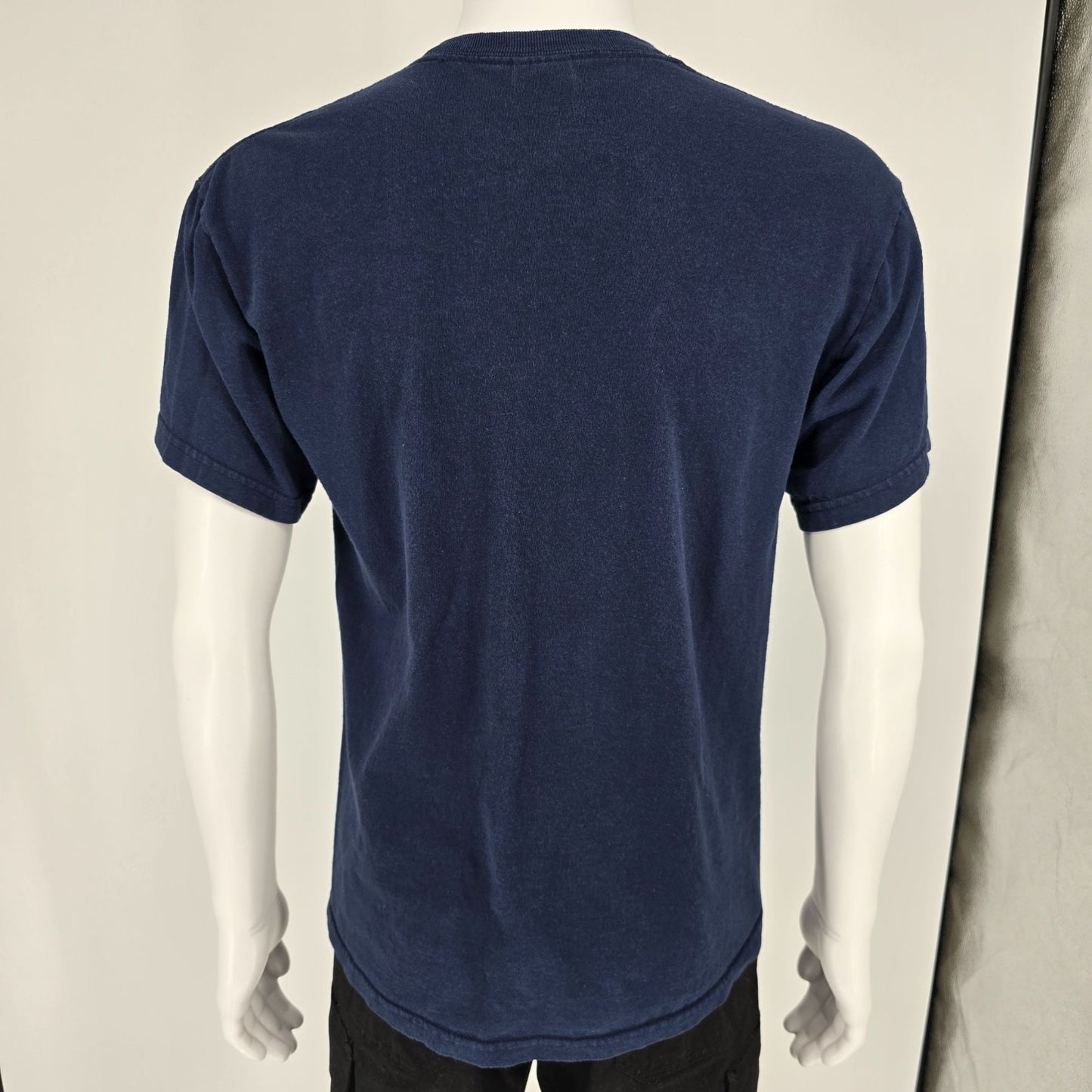 Early 2010s Gildan Heavy Cotton Earth Day Wildlife Collage Navy T-Shirt (M)