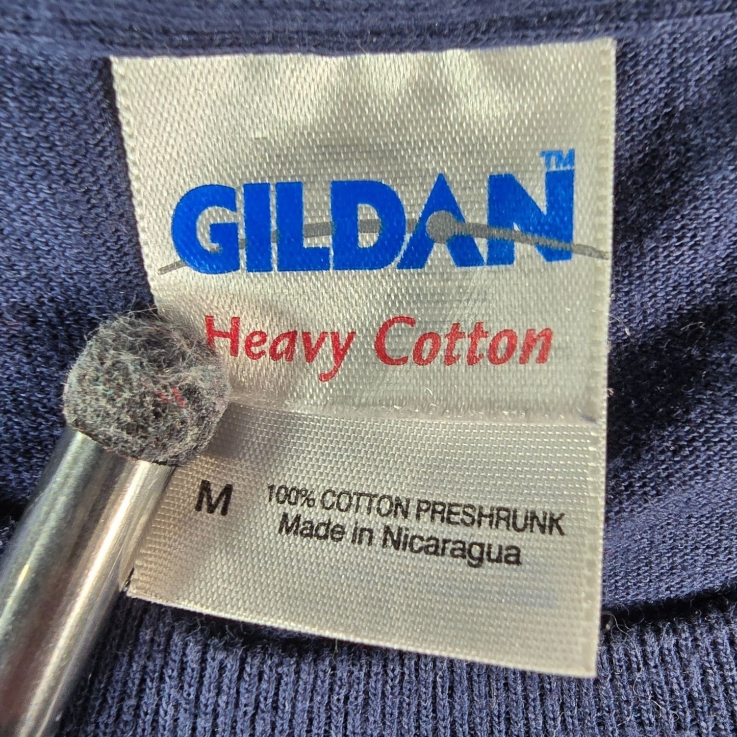 Early 2010s Gildan Heavy Cotton Earth Day Wildlife Collage Navy T-Shirt (M)