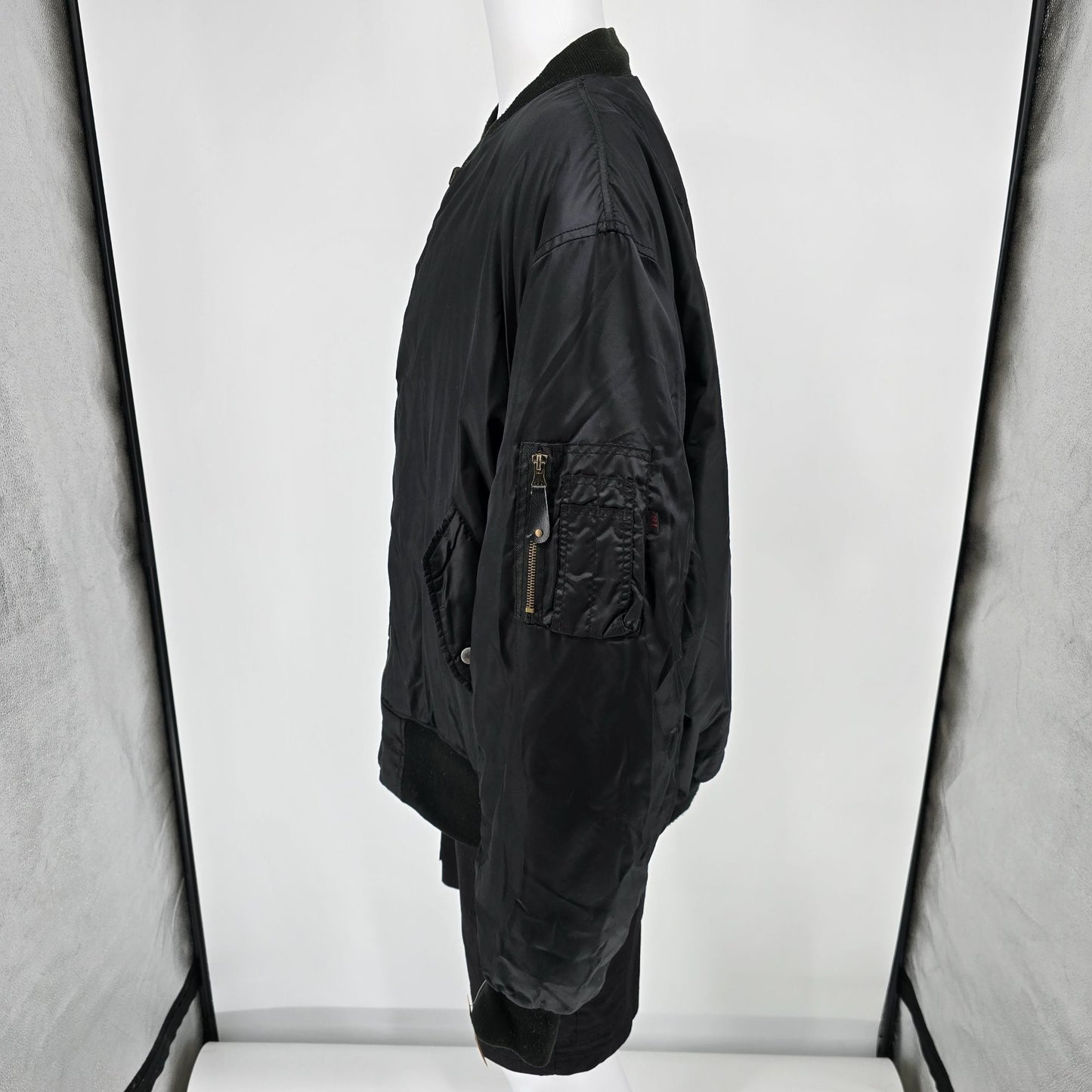 Vintage 1990s TRU-SPEC MA-1 Reversible Black/Orange Flight Bomber Jacket (3XL)