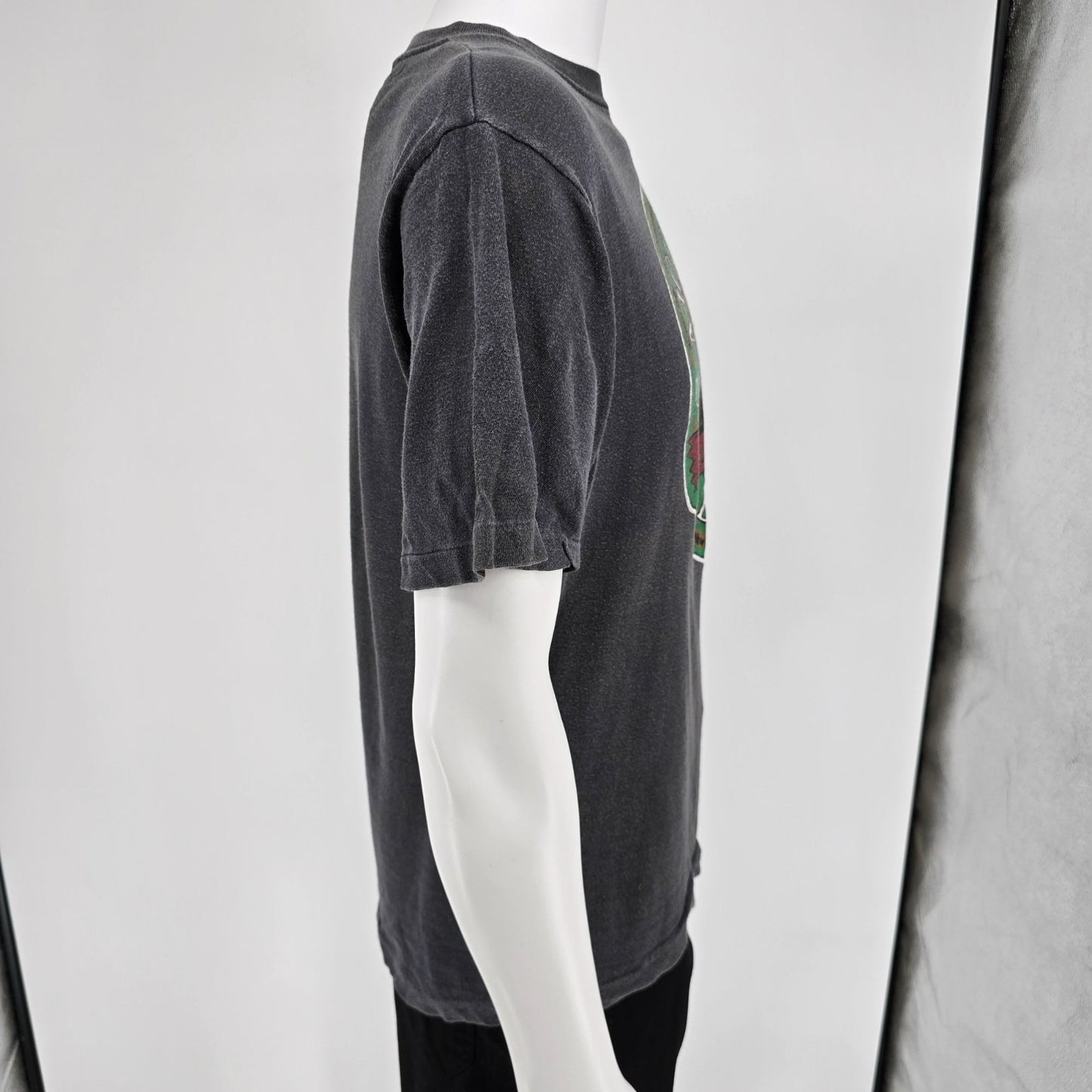 Distressed Vintage 1980s AIL Moosehead Beer Canadian Lager Graphic T-Shirt (L)