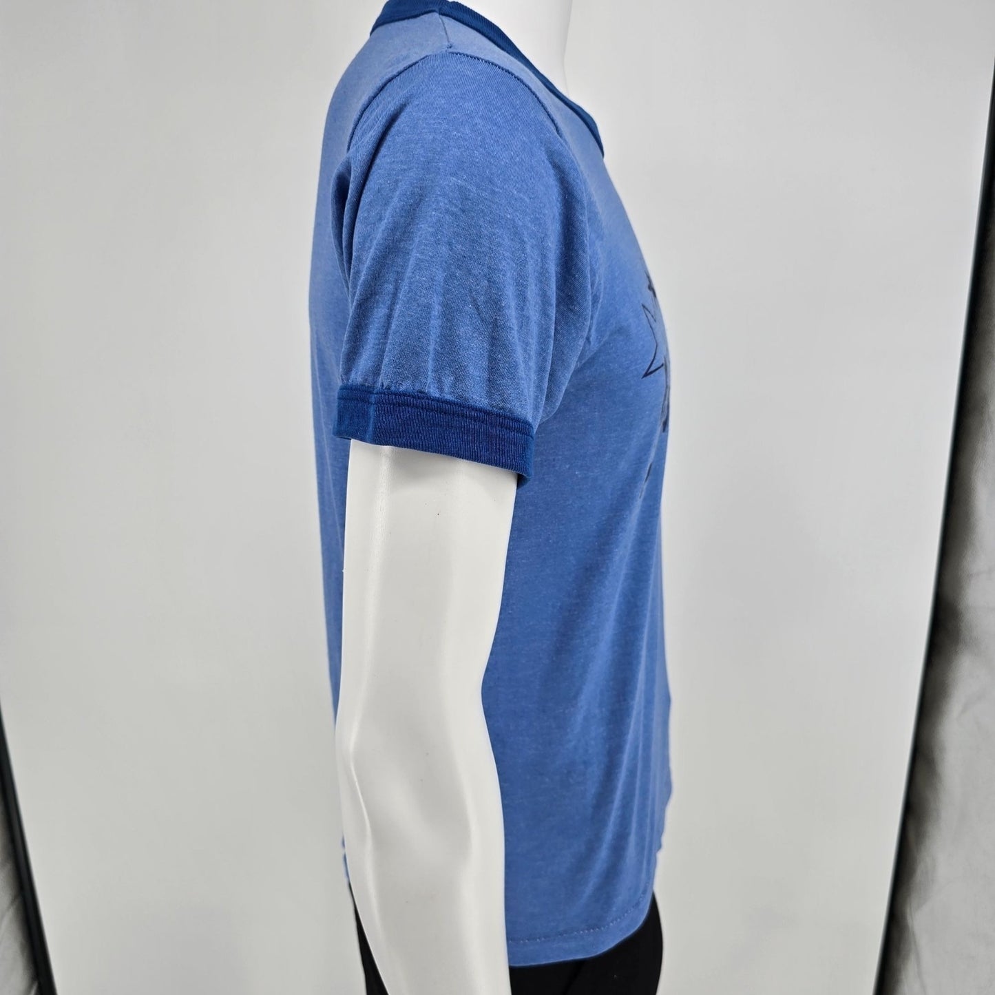 Vintage 1980s Screen Stars Las Vegas Star Graphic Thin Blue Ringer T-Shirt (M)