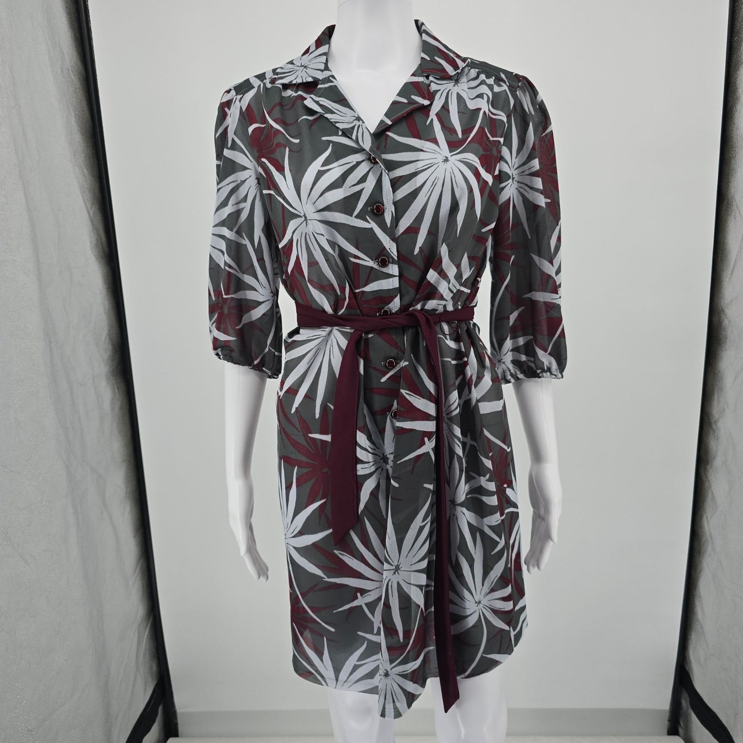 Vintage 1970s Sherri Lynn Tropical Floral Print Semi-Sheer Popover Dress (M/L)