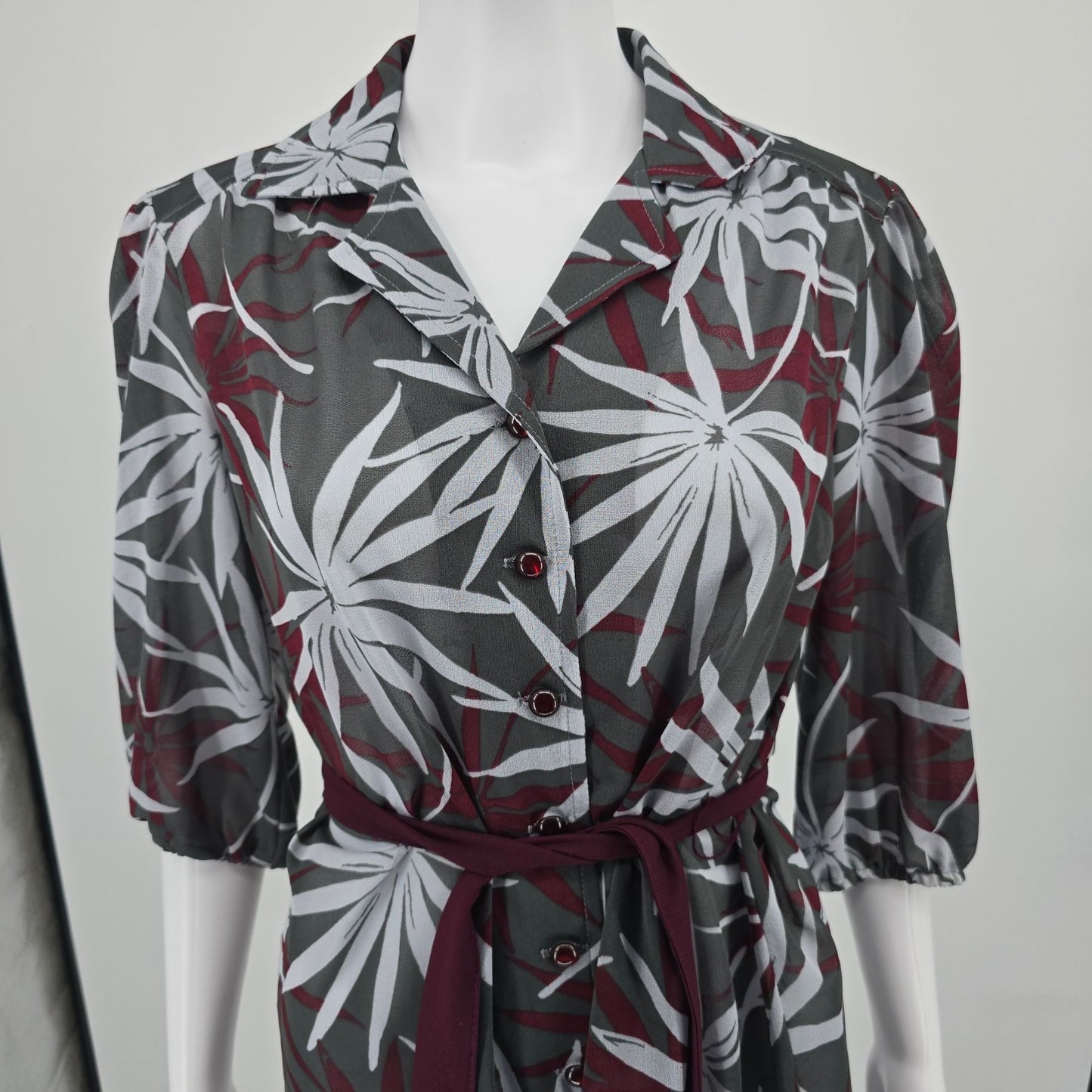 Vintage 1970s Sherri Lynn Tropical Floral Print Semi-Sheer Popover Dress (M/L)