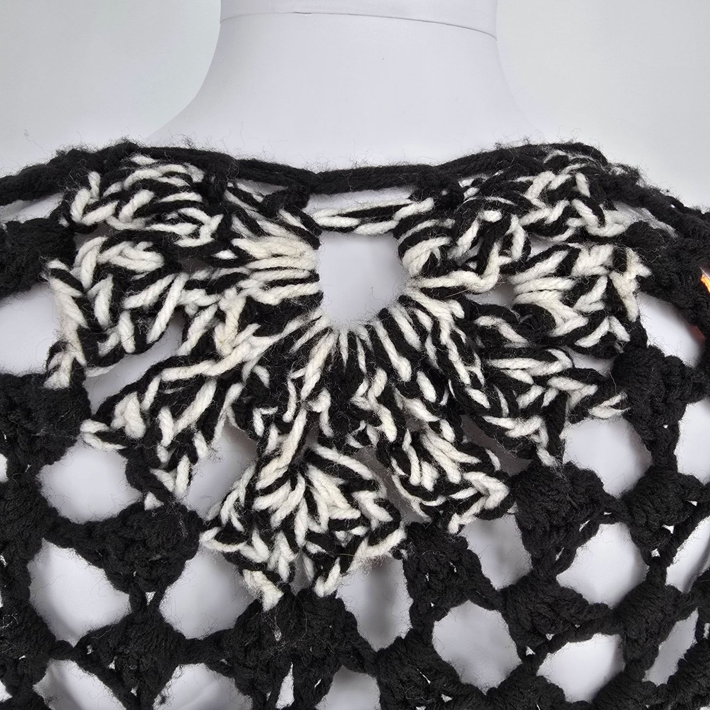 Vintage 1970s Handmade Black/Cream Boho Hippie Fringe Crochet Shawl (One Size)