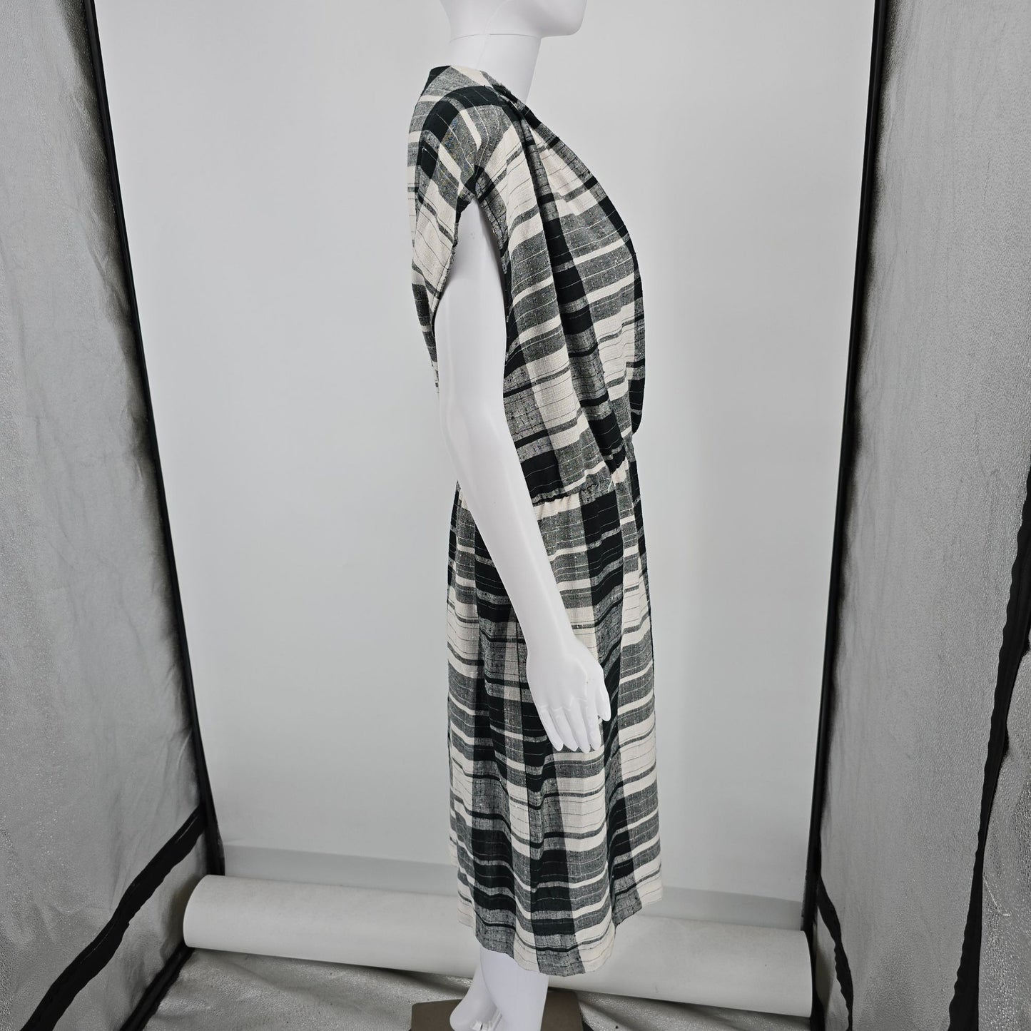 Vintage 1980s J.M II New York Black/Ivory Windowpane Plaid Midi Day Dress (L)