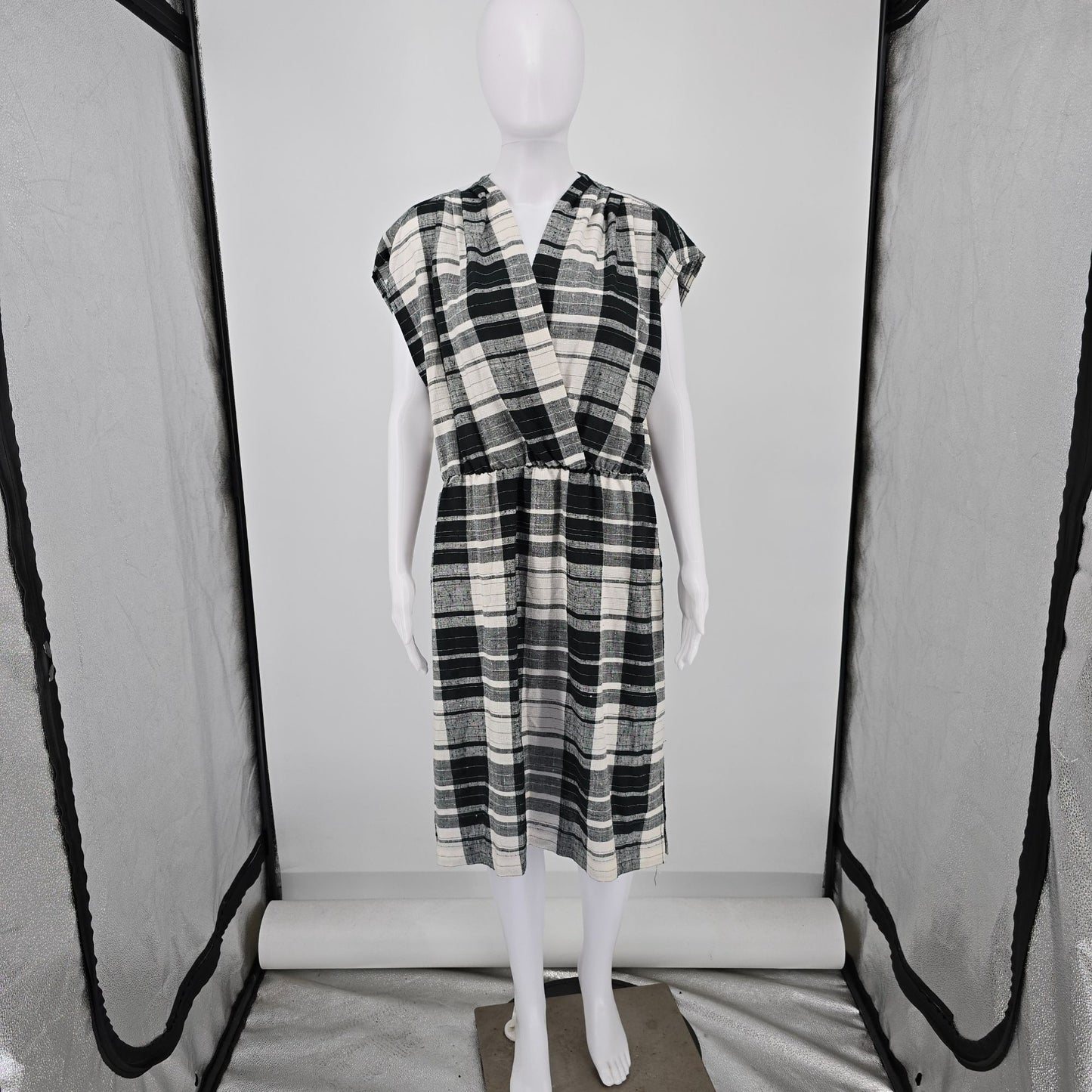 Vintage 1980s J.M II New York Black/Ivory Windowpane Plaid Midi Day Dress (L)
