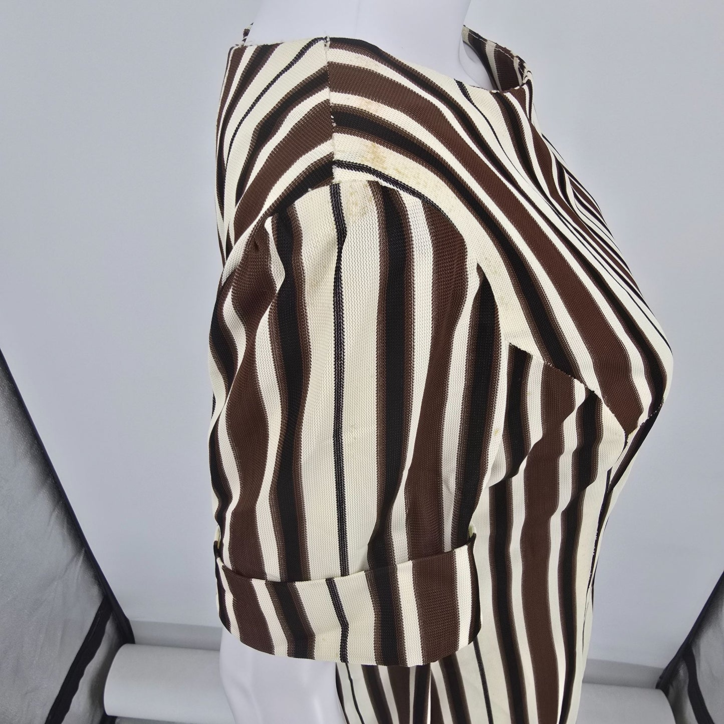 Vintage 1970s Brown/Cream/Black Mod Op Art Vertical Striped Shift Dress (M)