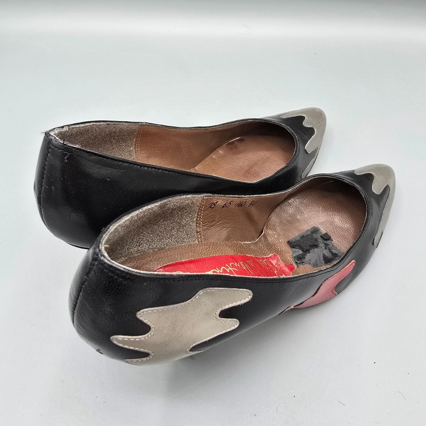 Vintage 1980s Bill Valentine Drip-Appliqué Black/Red/Gray Leather Pumps (7.5B)