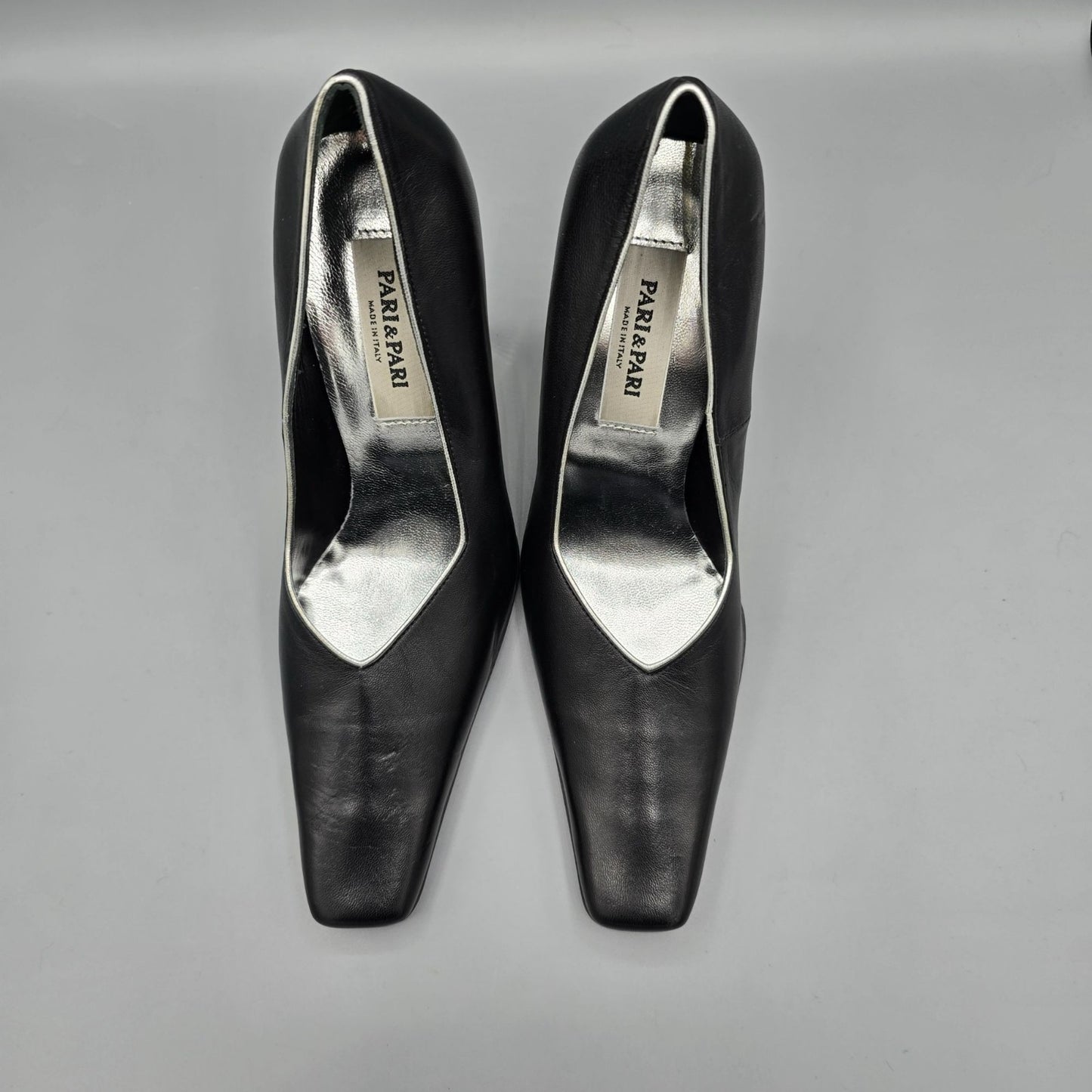 Vintage Y2K Pari & Pari Black Nappa Leather Square-Toe Silver Piping Pumps (7B)
