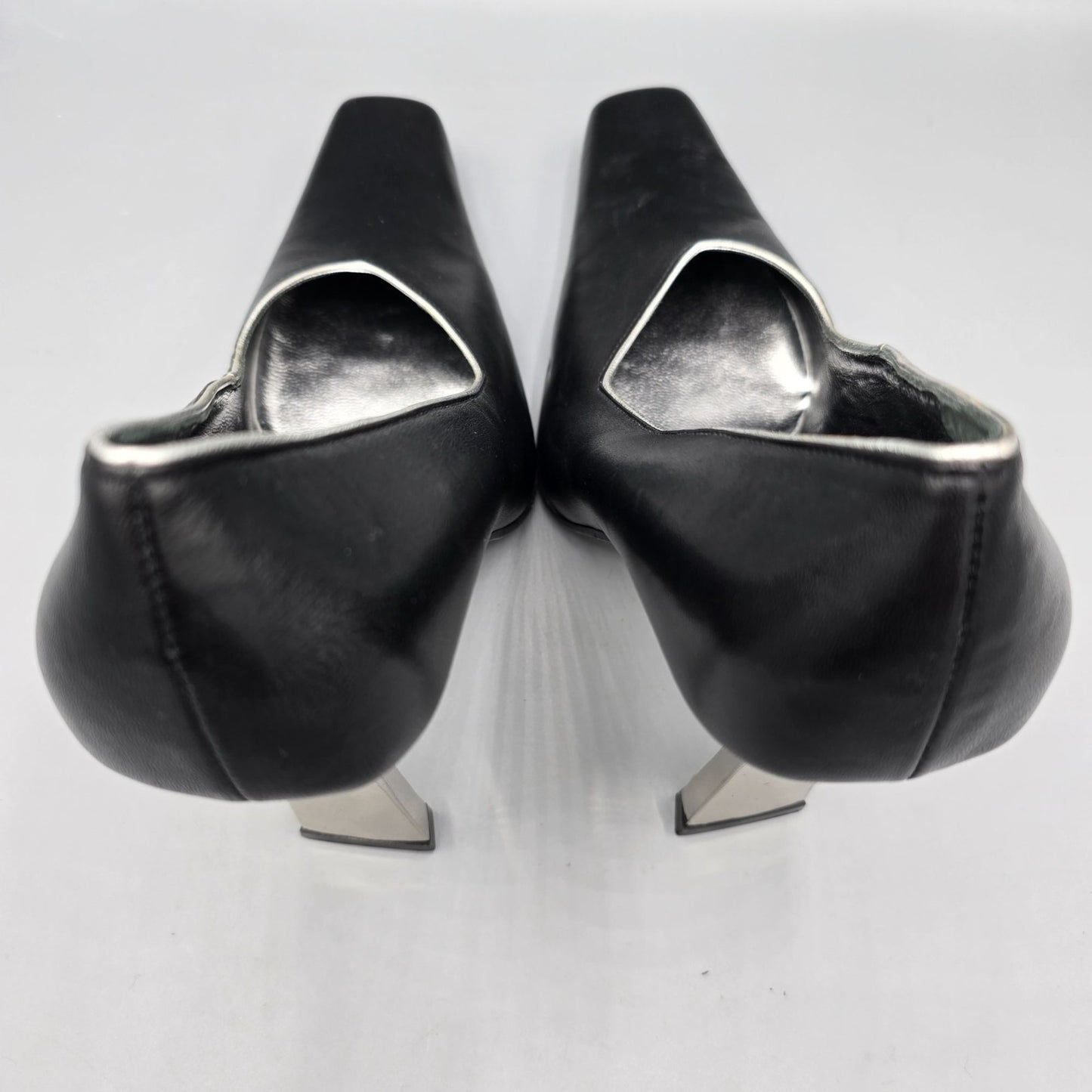 Vintage Y2K Pari & Pari Black Nappa Leather Square-Toe Silver Piping Pumps (7B)