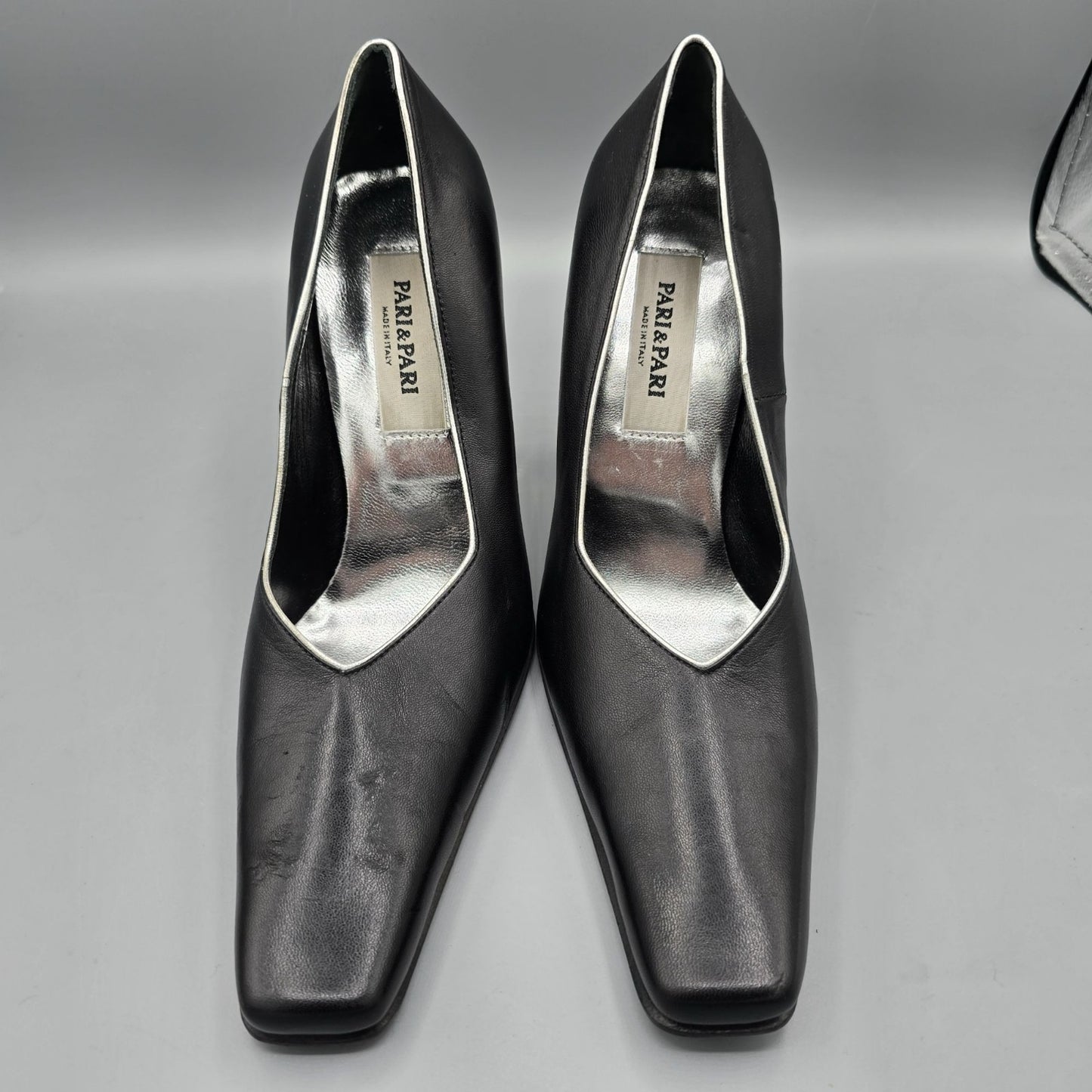 Vintage Y2K Pari & Pari Black Nappa Leather Square-Toe Silver Piping Pumps (7B)
