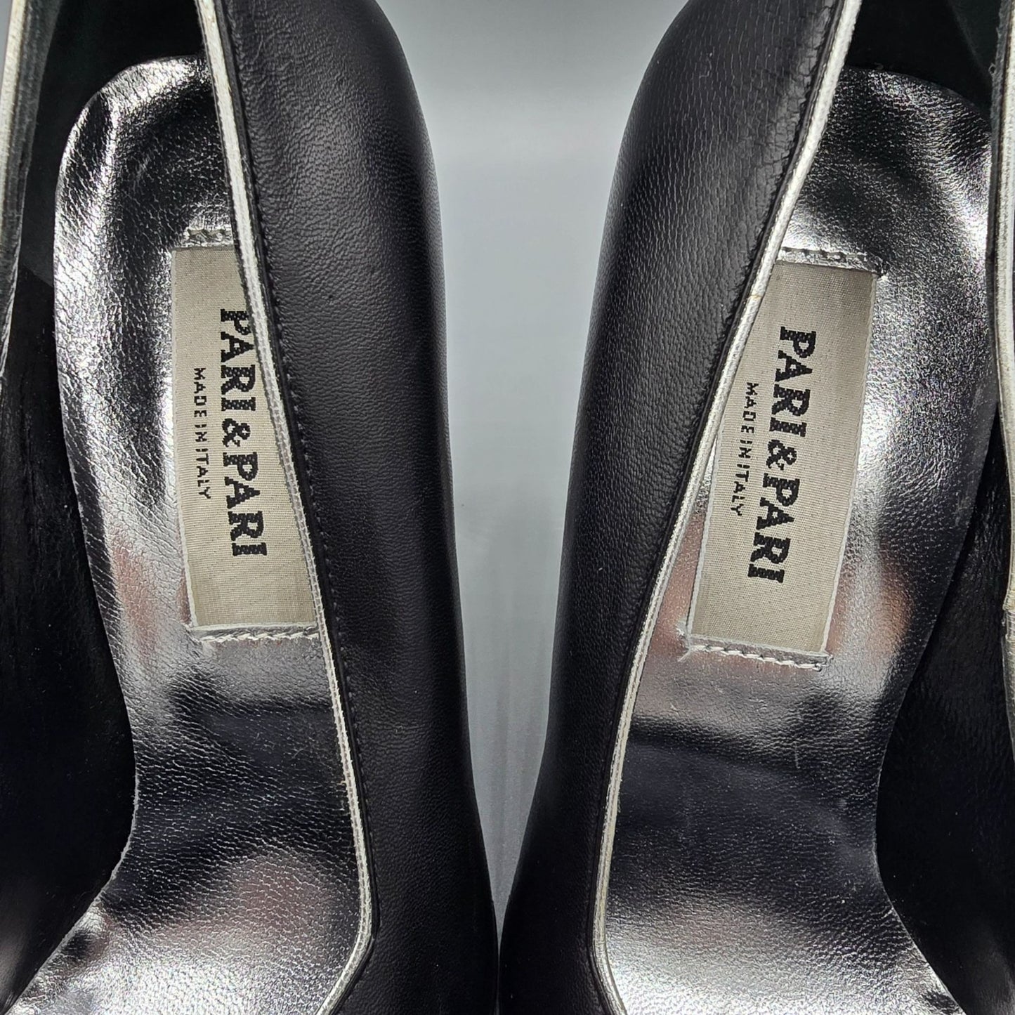 Vintage Y2K Pari & Pari Black Nappa Leather Square-Toe Silver Piping Pumps (7B)