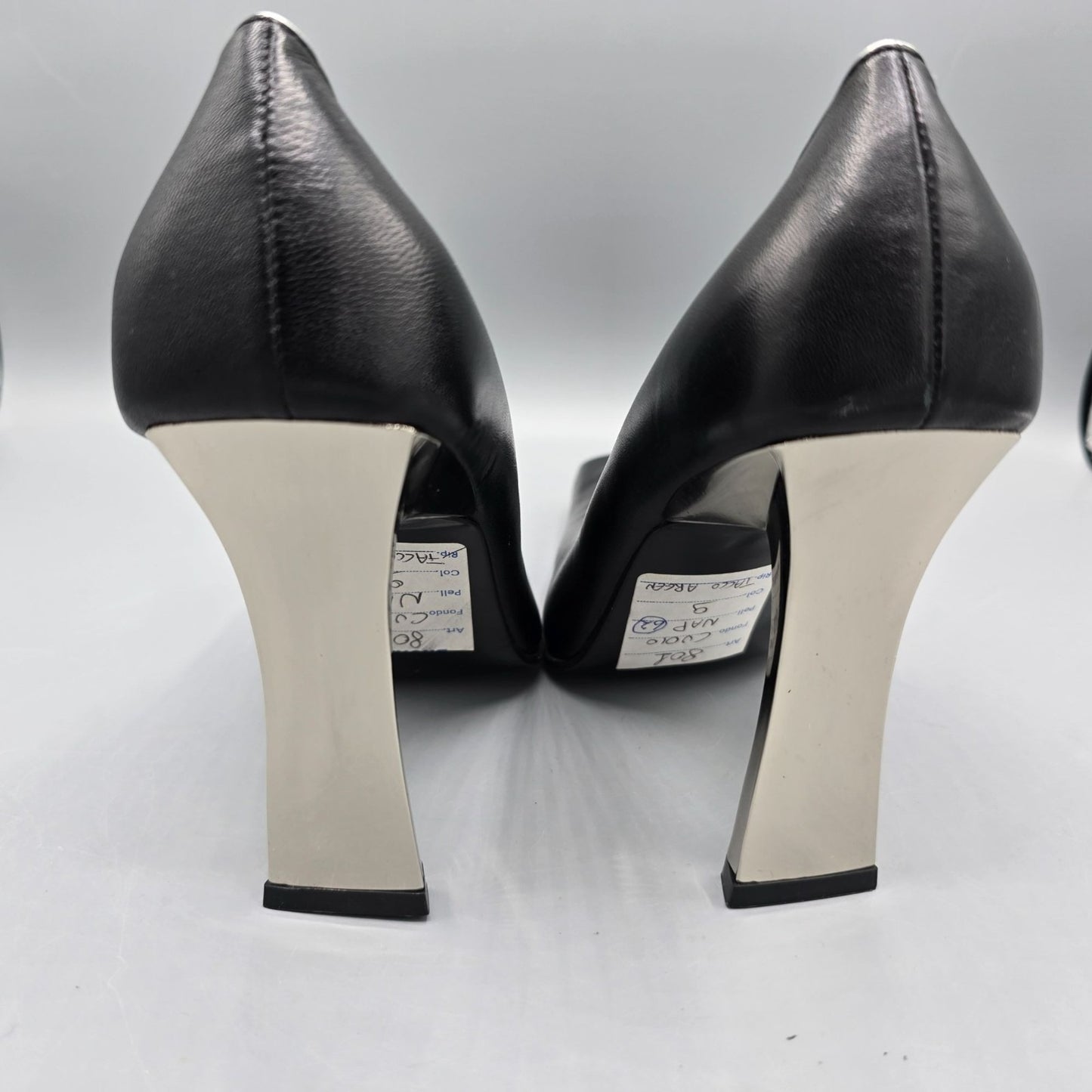 Vintage Y2K Pari & Pari Black Nappa Leather Square-Toe Silver Piping Pumps (7B)