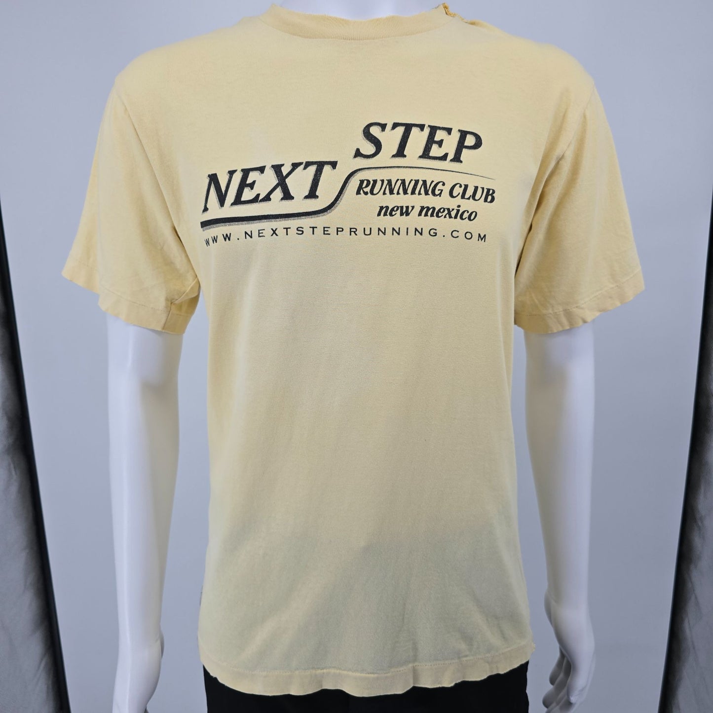 Distressed Vintage 2000s Airwalk Next Step Running Club New Mexico T-Shirt (L)