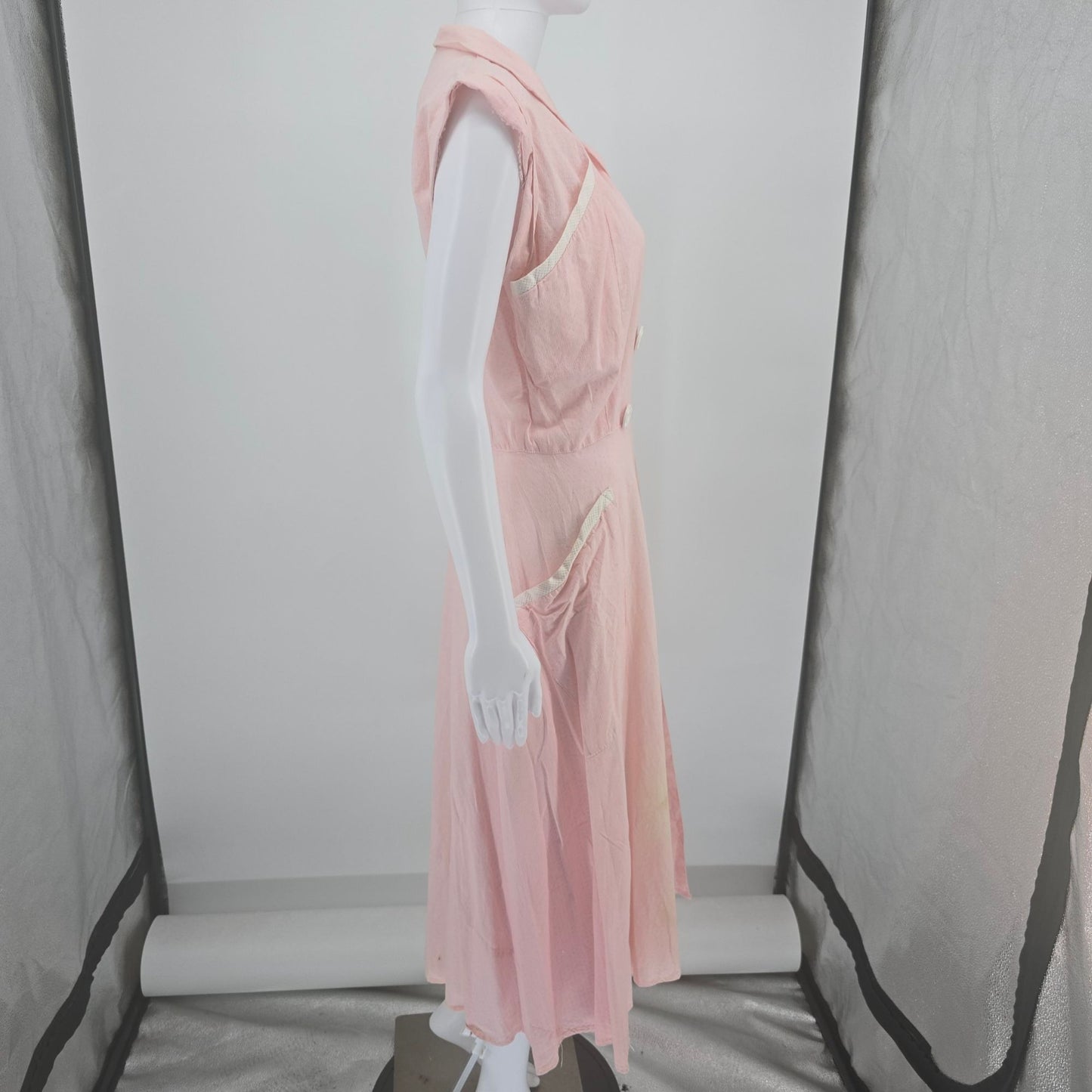 Vintage 1950 Loungees Pink Swiss Dot Double-Breasted Fit & Flare Day Dress (L)