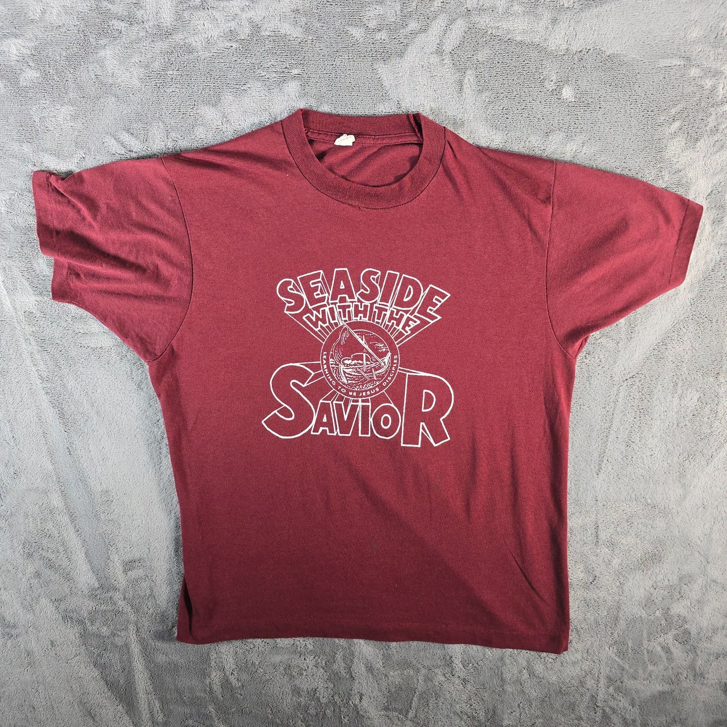 Vintage 1980s Maroon Seaside with the Savior Vacation Bible School T-Shirt (M/L)