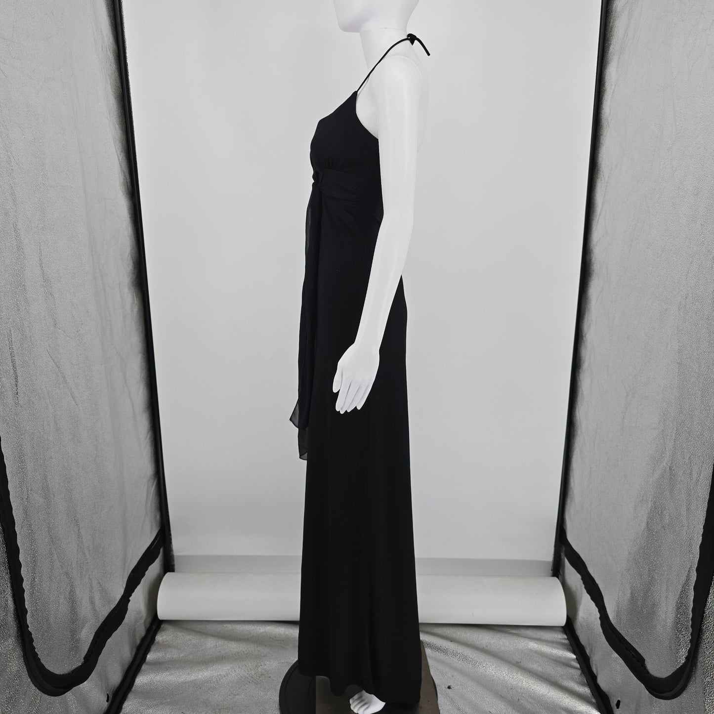Vintage Y2K City Triangles Slinky Black Halter Maxi Prom/Formal Dress (S)