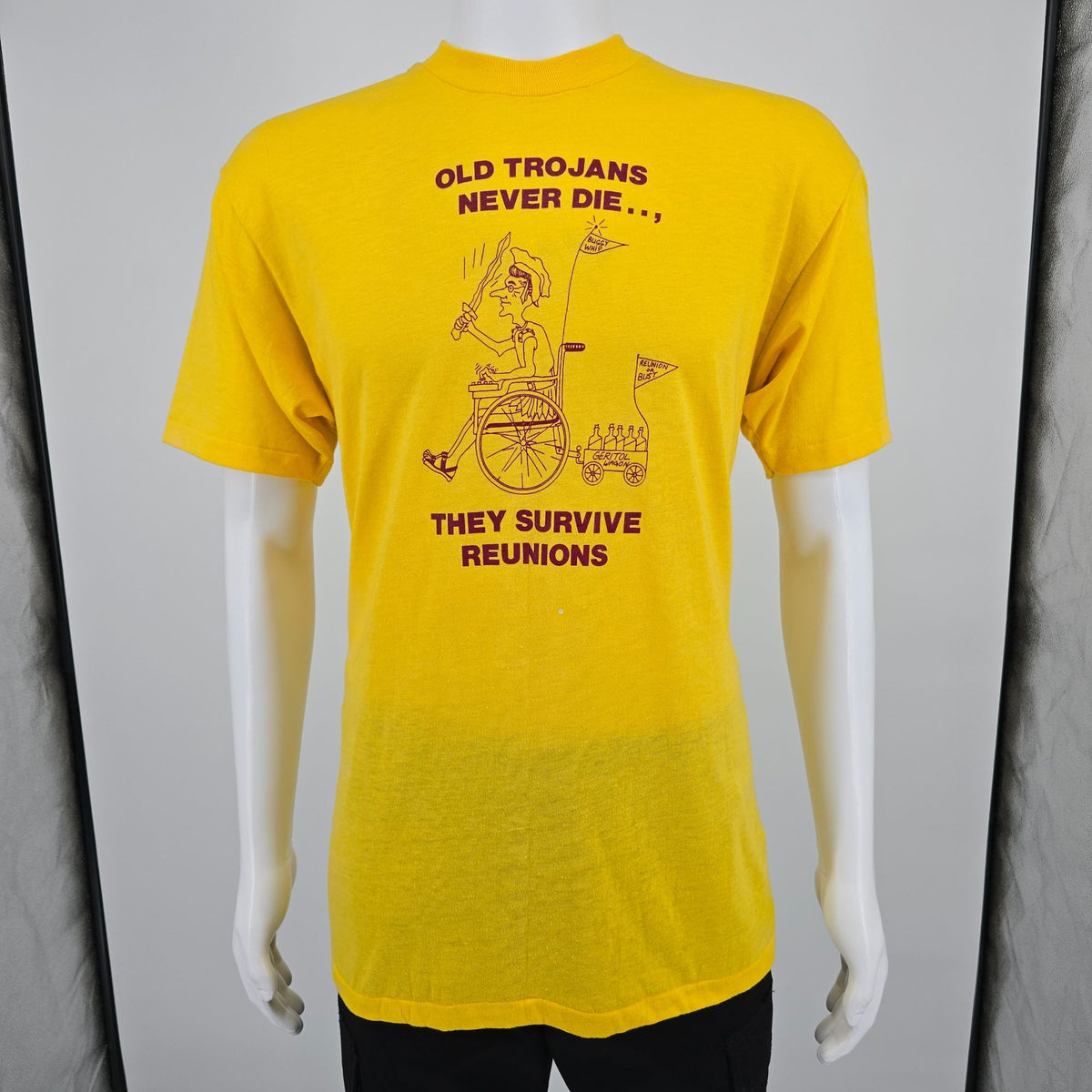 Vintage 1980s Stedman Old Trojans Never Die... They Survive Reunions T-Shirt (L)