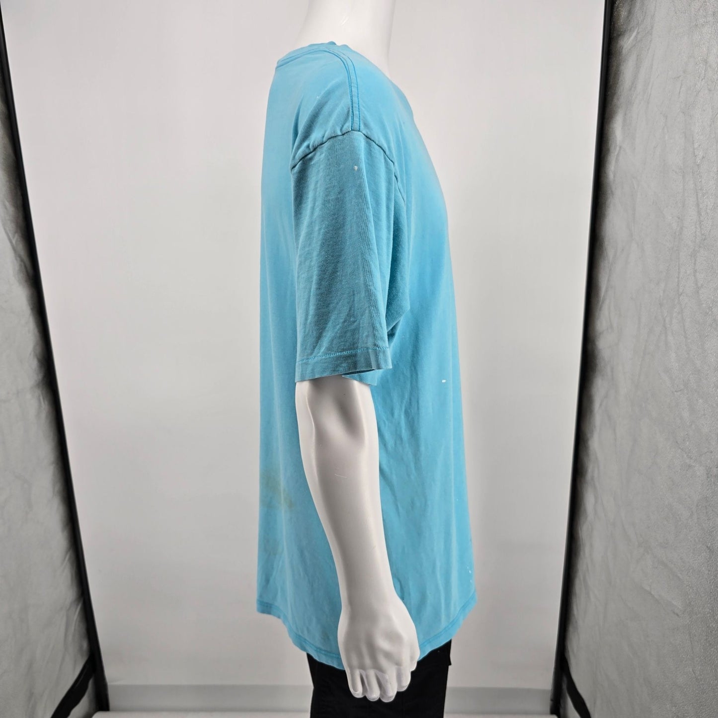 Distressed Vintage 1990s Blank Paint Splatter Sky Blue Pocket T-Shirt (L/XL)