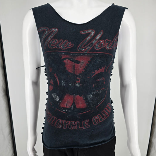 Distressed 2010s New York Motorcycle Club DIY Knotted Side Cut Tank Top (XS/S)
