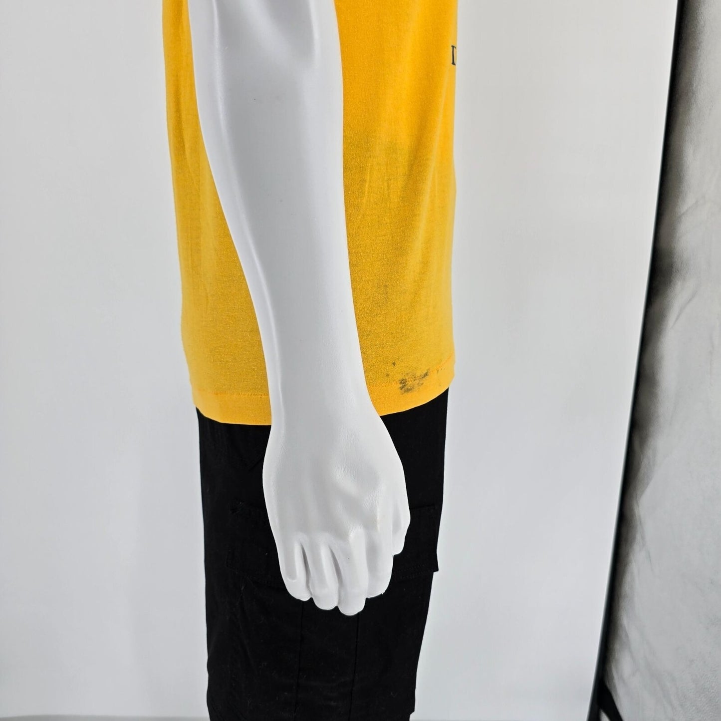 Vintage 1988 Dayton Daily News River Run XI Autographed Yellow T-Shirt (M)