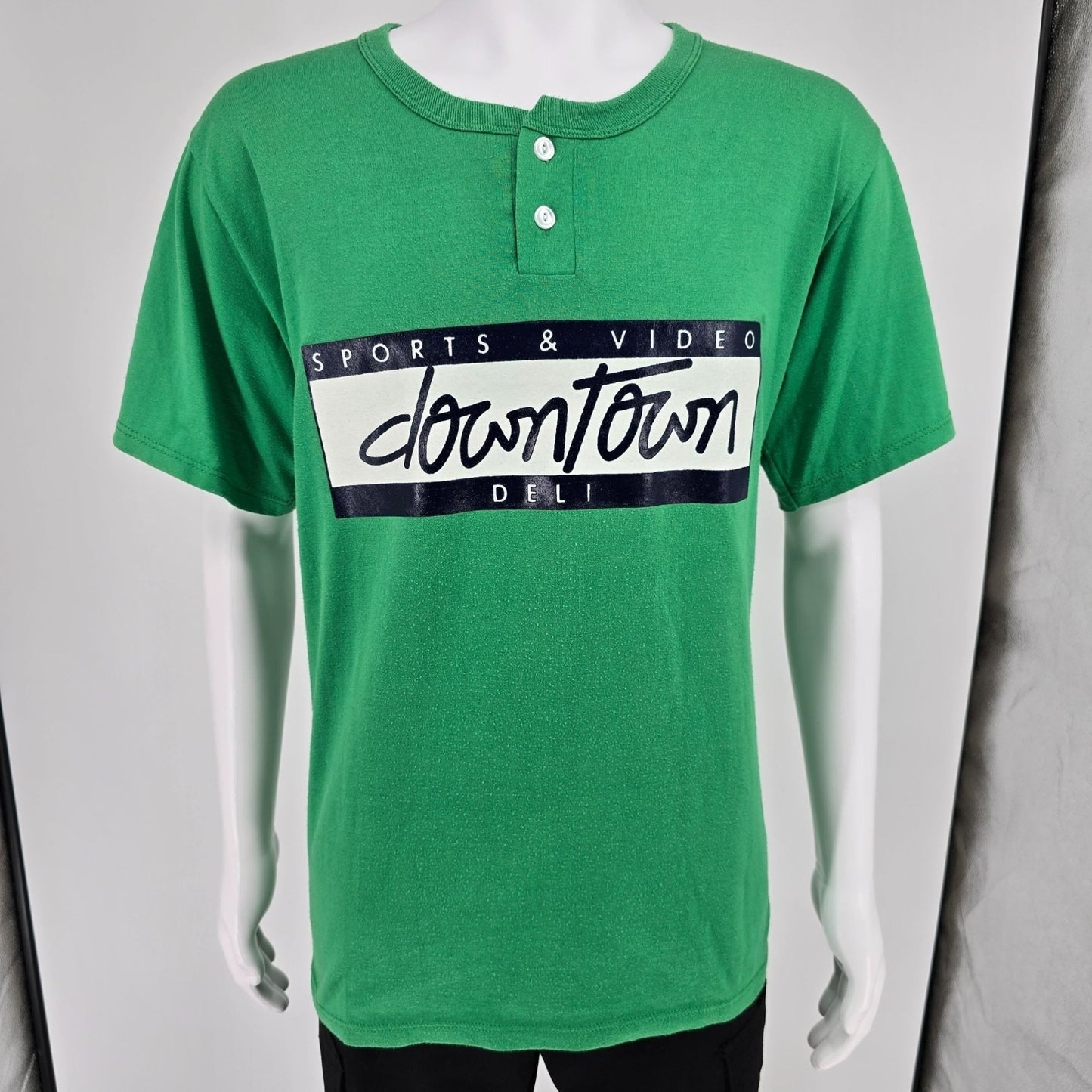 Vintage 1990s Russell Athletic Downtown Deli Sports & Video #1 T-Shirt (L/XL)