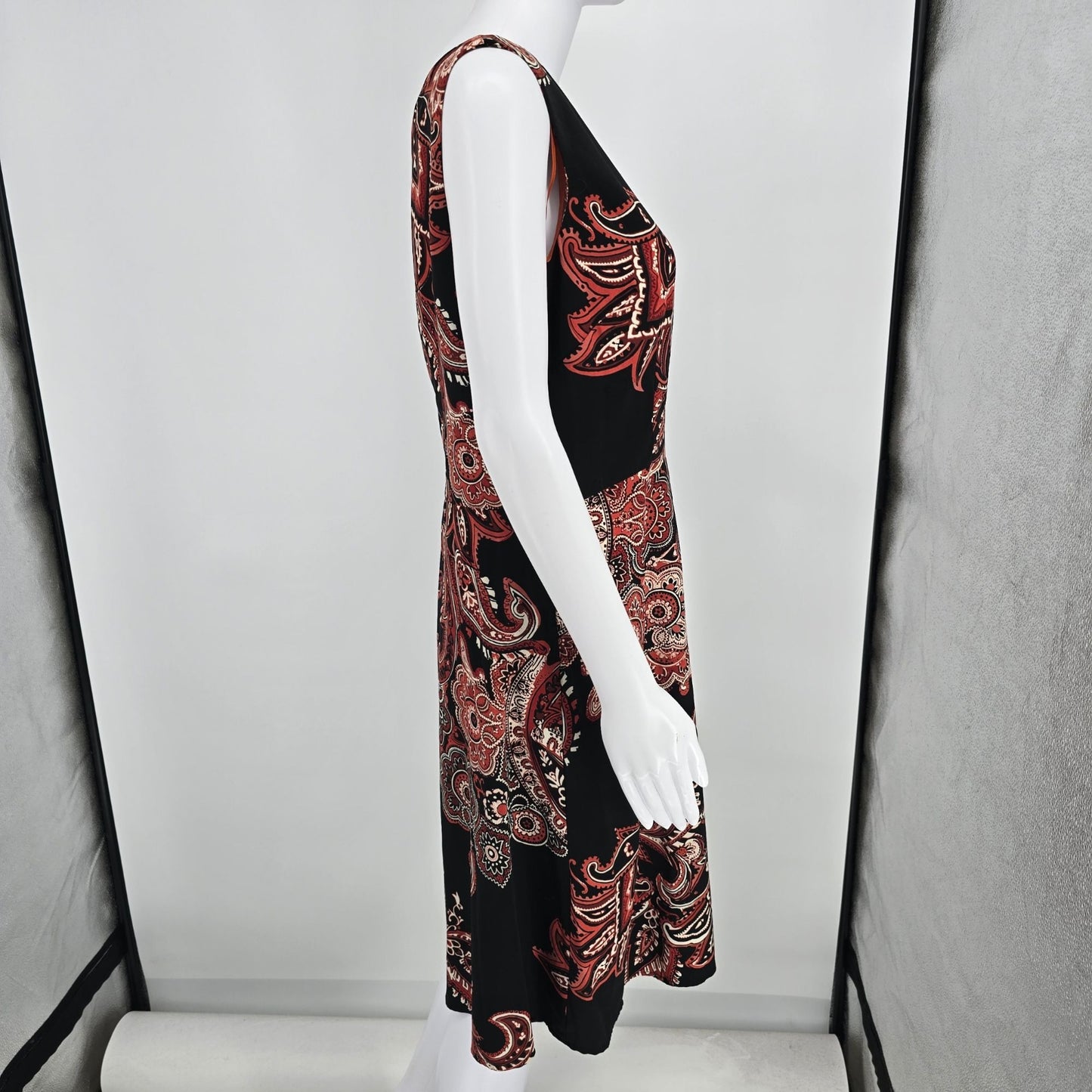 Vintage Y2K Studio I Petite Black and Red Paisley Sleeveless Dress (Size 10P)