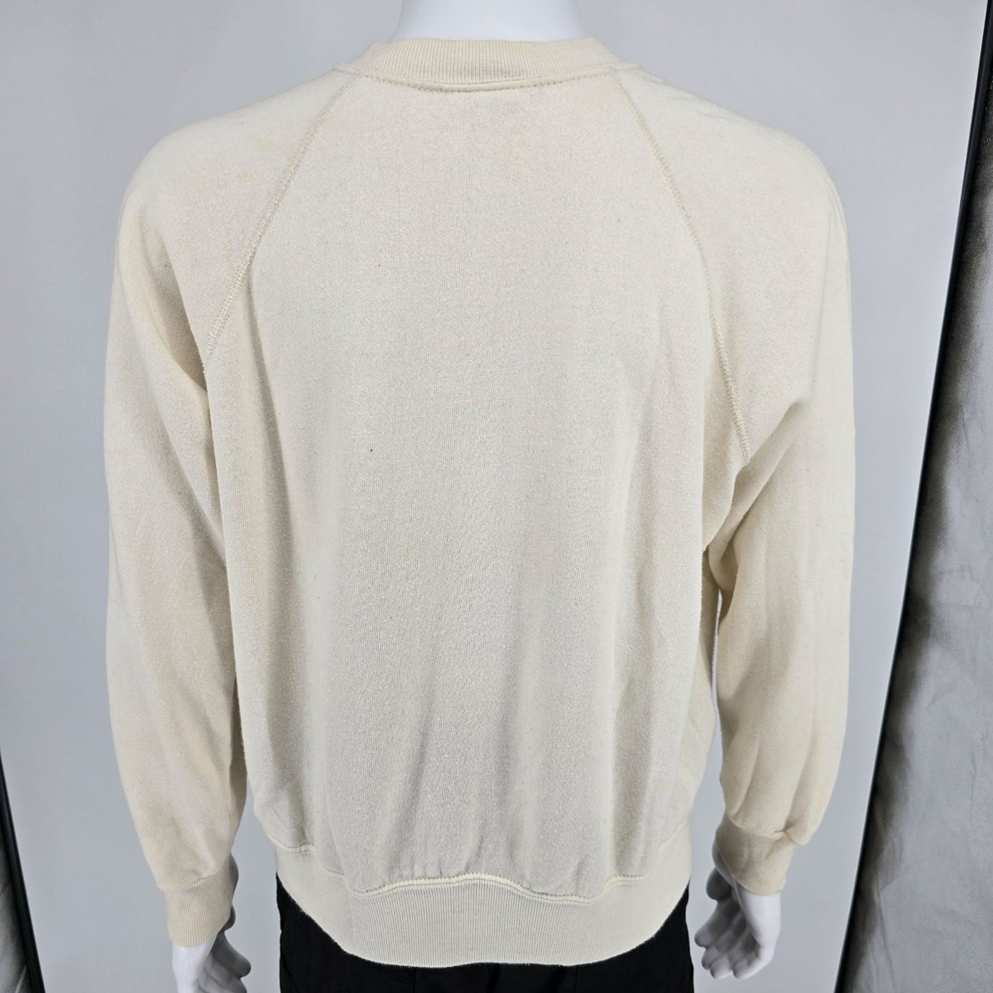Vintage 1980s Bassett-Walker Cinema Associates Box Fit Raglan Sweatshirt (XL)