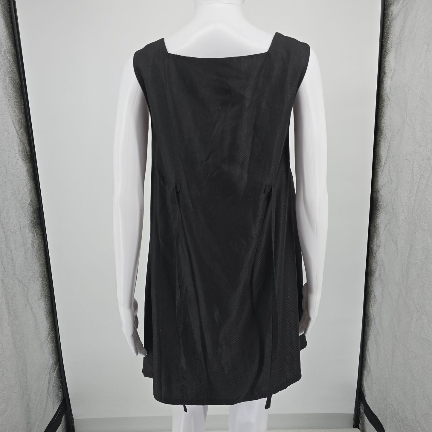 Vintage 1960s Black Sleeveless Square Neck Pleated Babydoll Mini Dress (M)