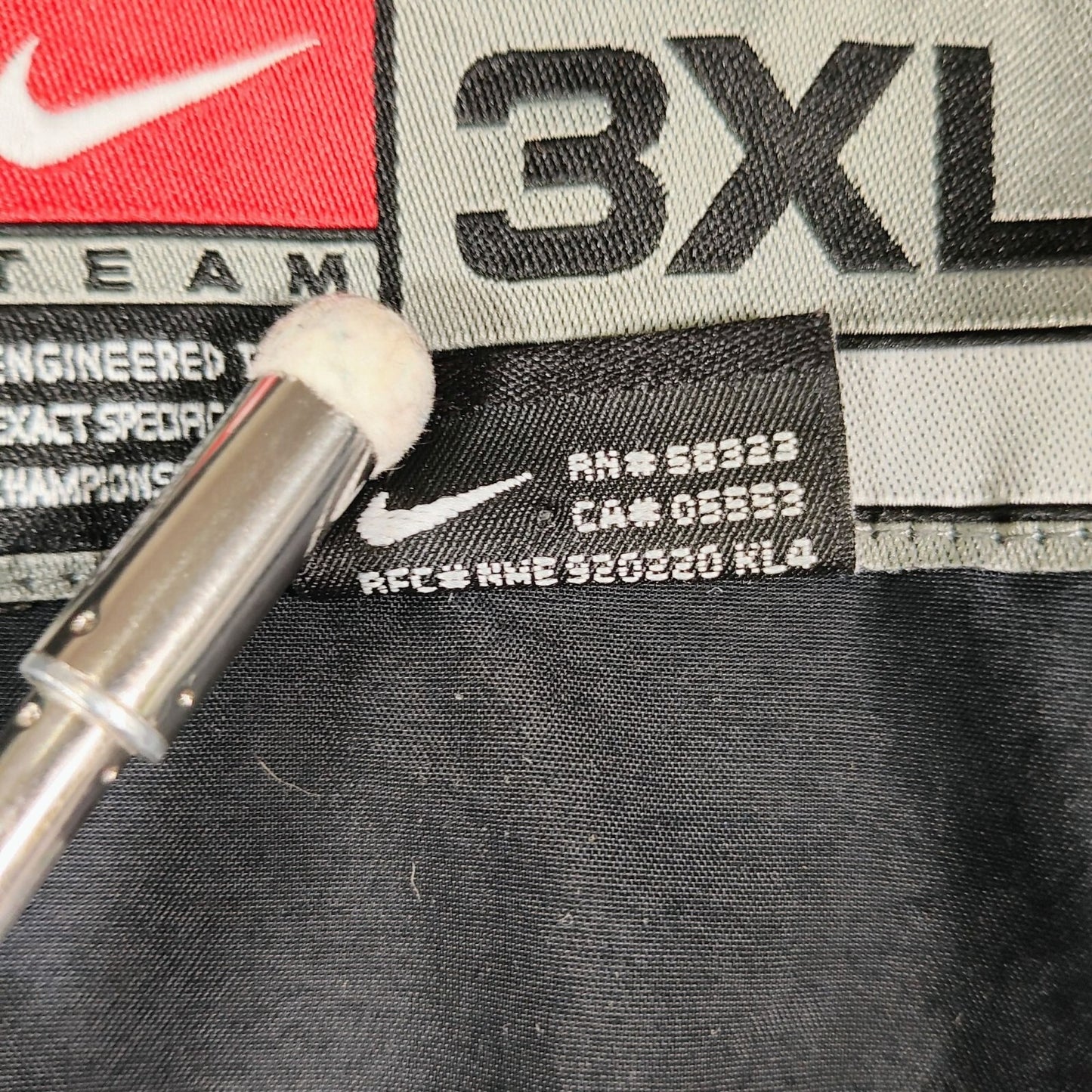 Nike Team "Western Basketball" Black & White Full-Zip Windbreaker Jacket (3XL)
