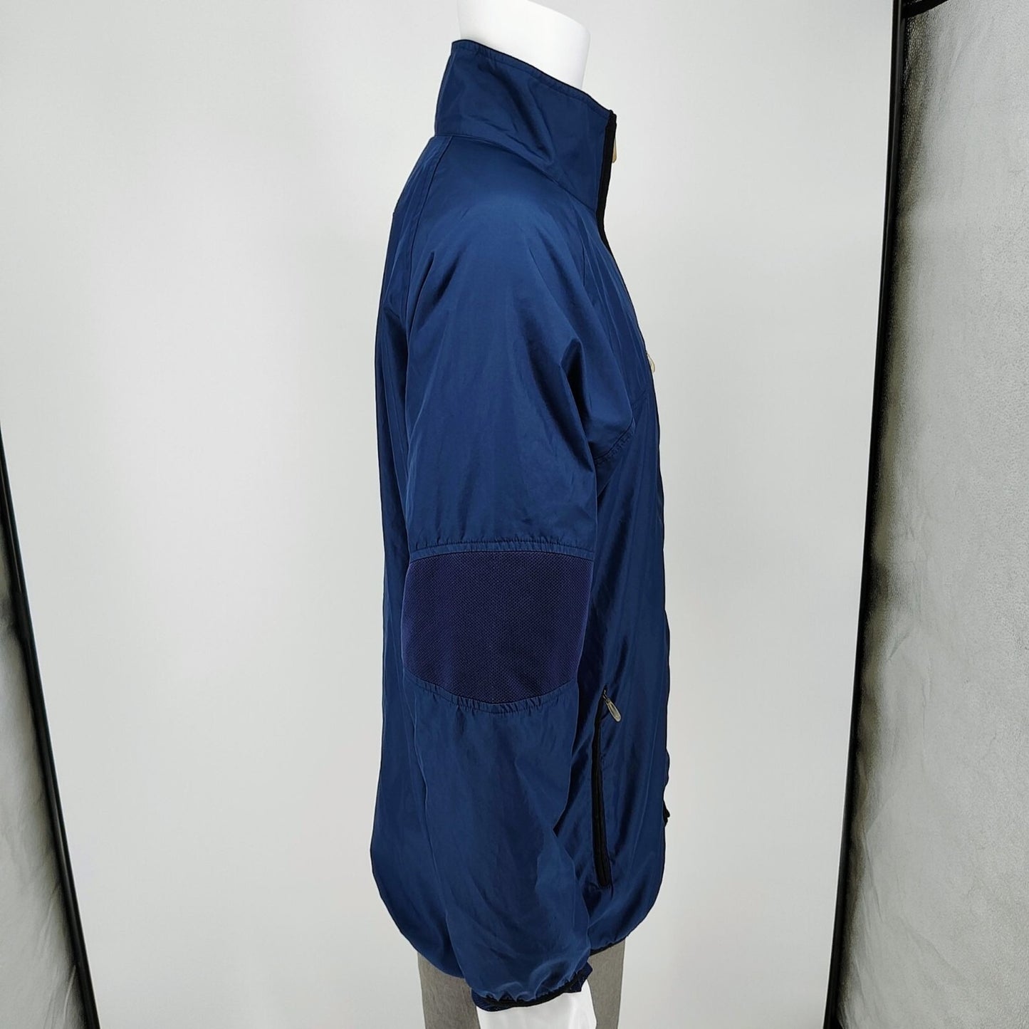Nike Mens Blue Mesh-Lined Full-Zip Three Pocket Windbreaker Jacket (Medium)
