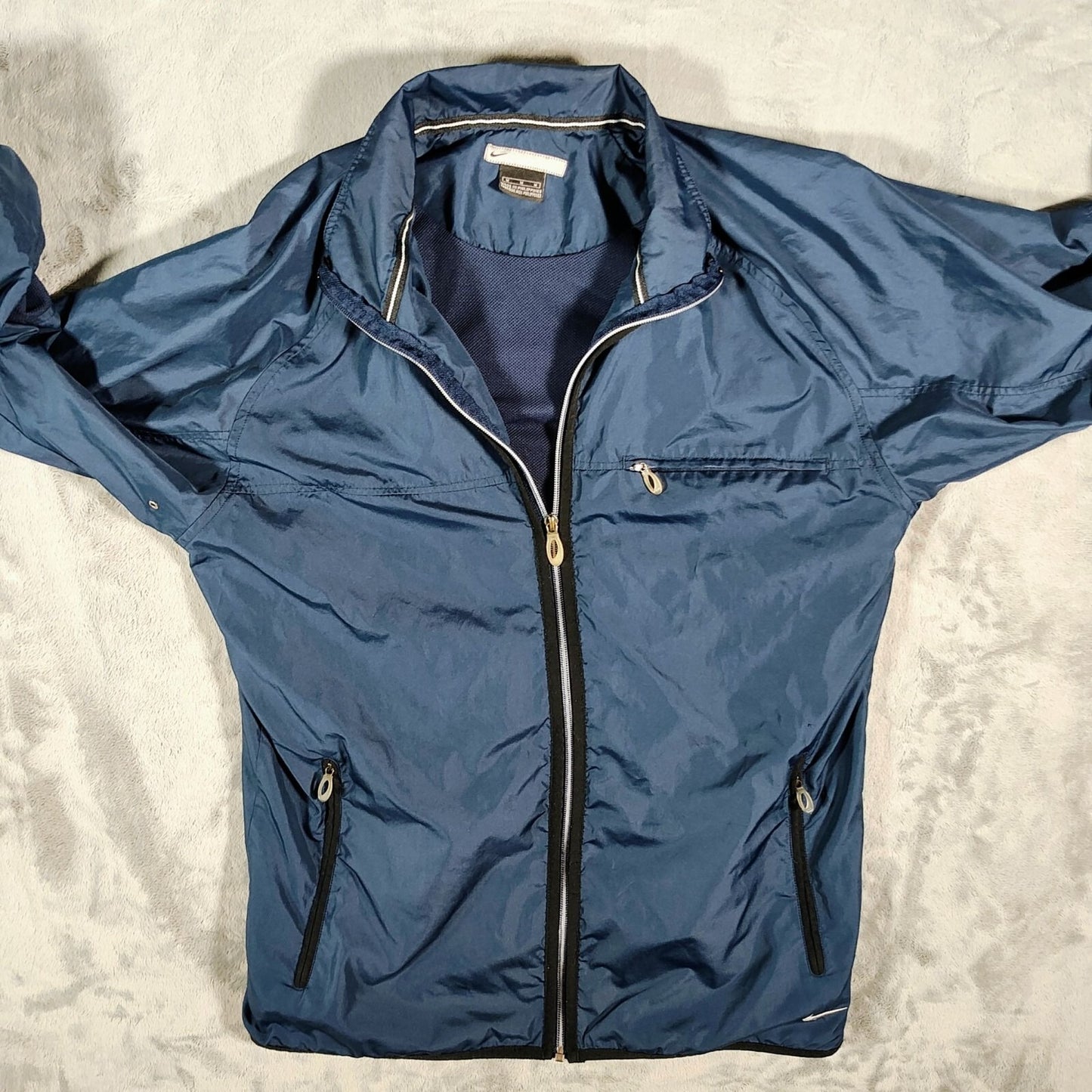Nike Mens Blue Mesh-Lined Full-Zip Three Pocket Windbreaker Jacket (Medium)