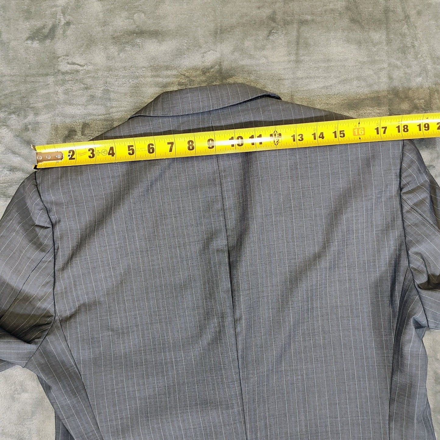 Boss Hugo Boss The James4/Sharp6 Gray with Blue Chalk Stripes Suit Jacket (38R)