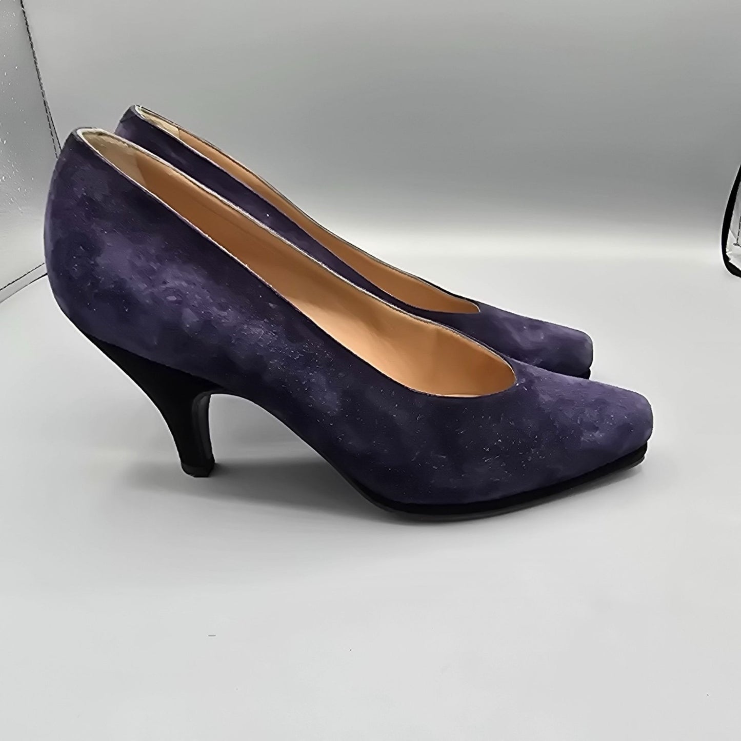 Vintage Early 1990s Maud Frizon Paris Dark Blue/Purple Suede Pumps (EU37/US6.5)