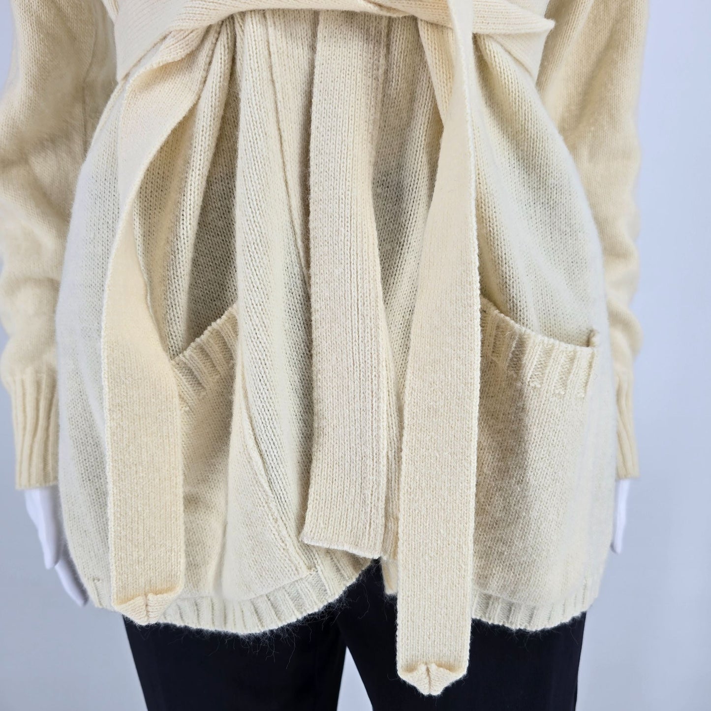 Vintage 1970s Unbranded Cream Knit Open-Front Belted Cardigan Sweater (L)