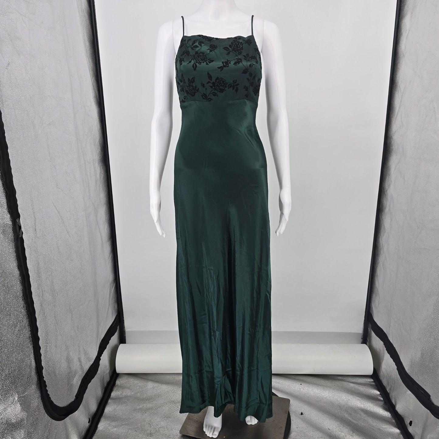 Vintage 1990s Maurices Green Satin Flocked Rose Whimsigoth Prom Dress (0/XS)