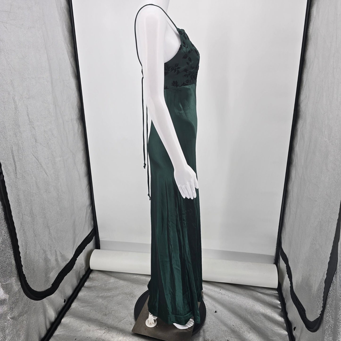 Vintage 1990s Maurices Green Satin Flocked Rose Whimsigoth Prom Dress (0/XS)